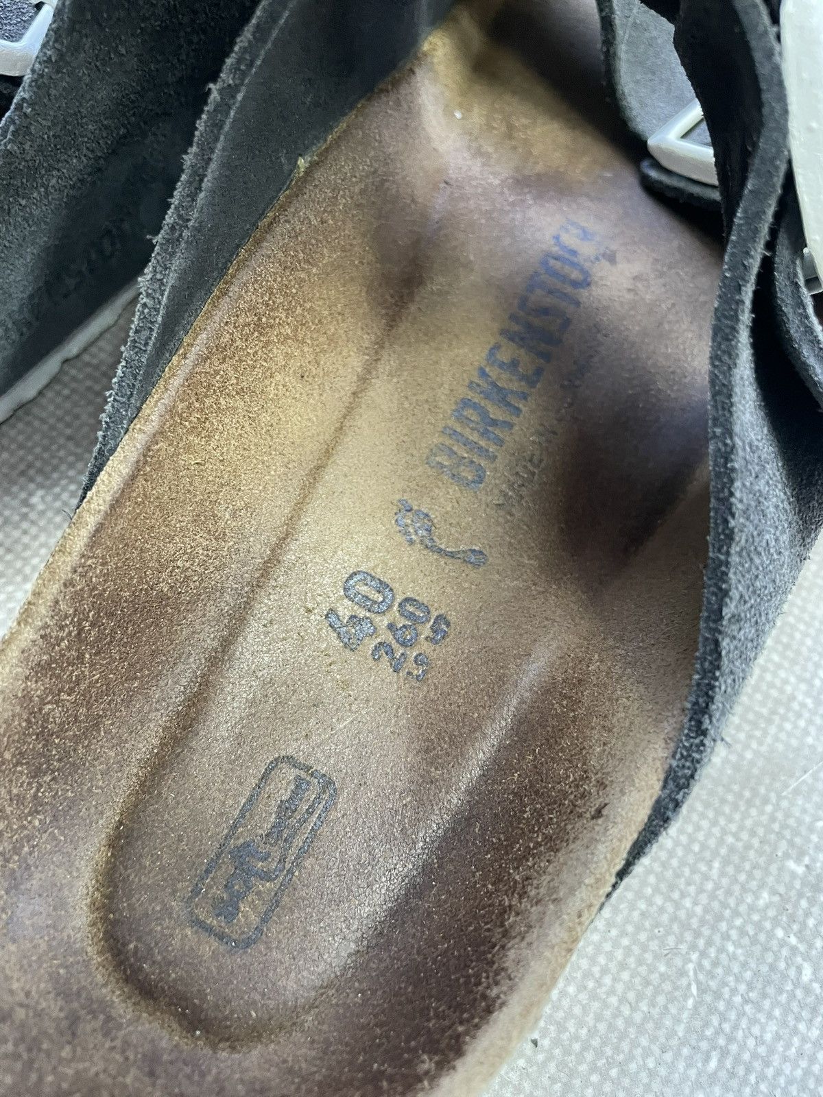Birkenstock Birkenstock gray suede Arizona sandals minimal classic Size US 7 / EU 40 - 11 Thumbnail