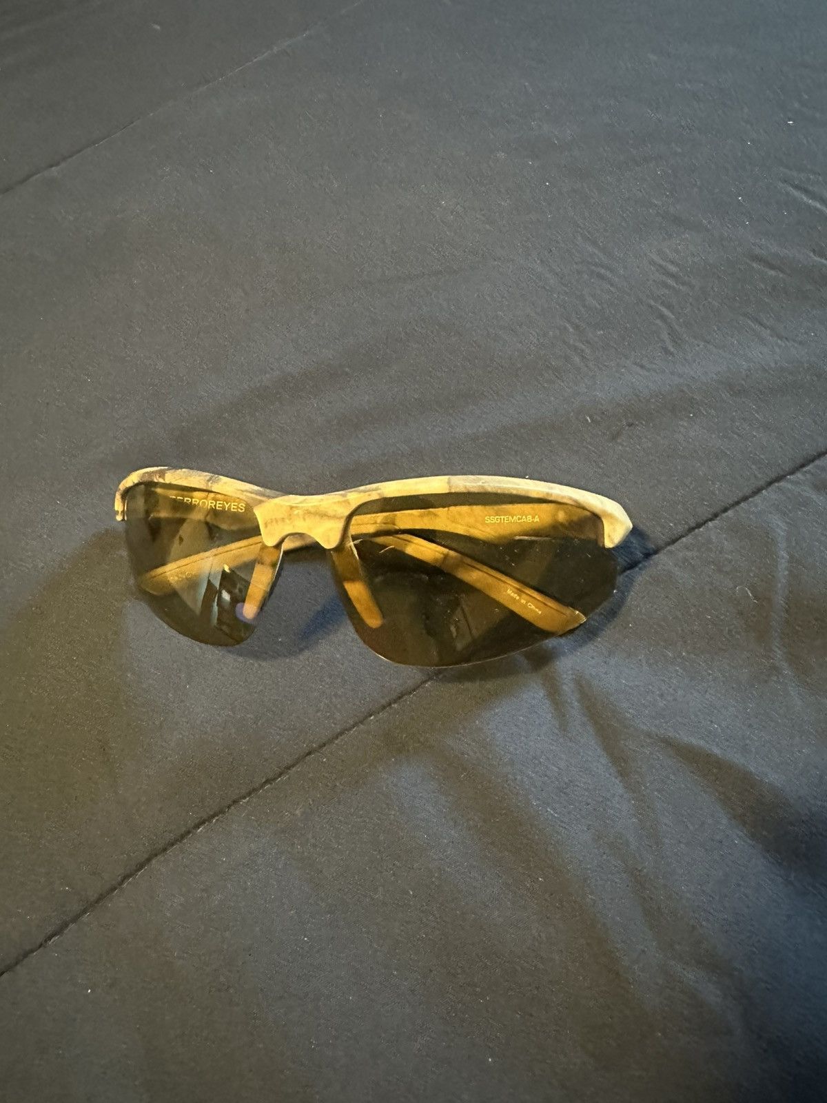 Other Sports Cool Sunglasses Camo Green Frame Unisex Used Size ONE SIZE - 1 Thumbnail