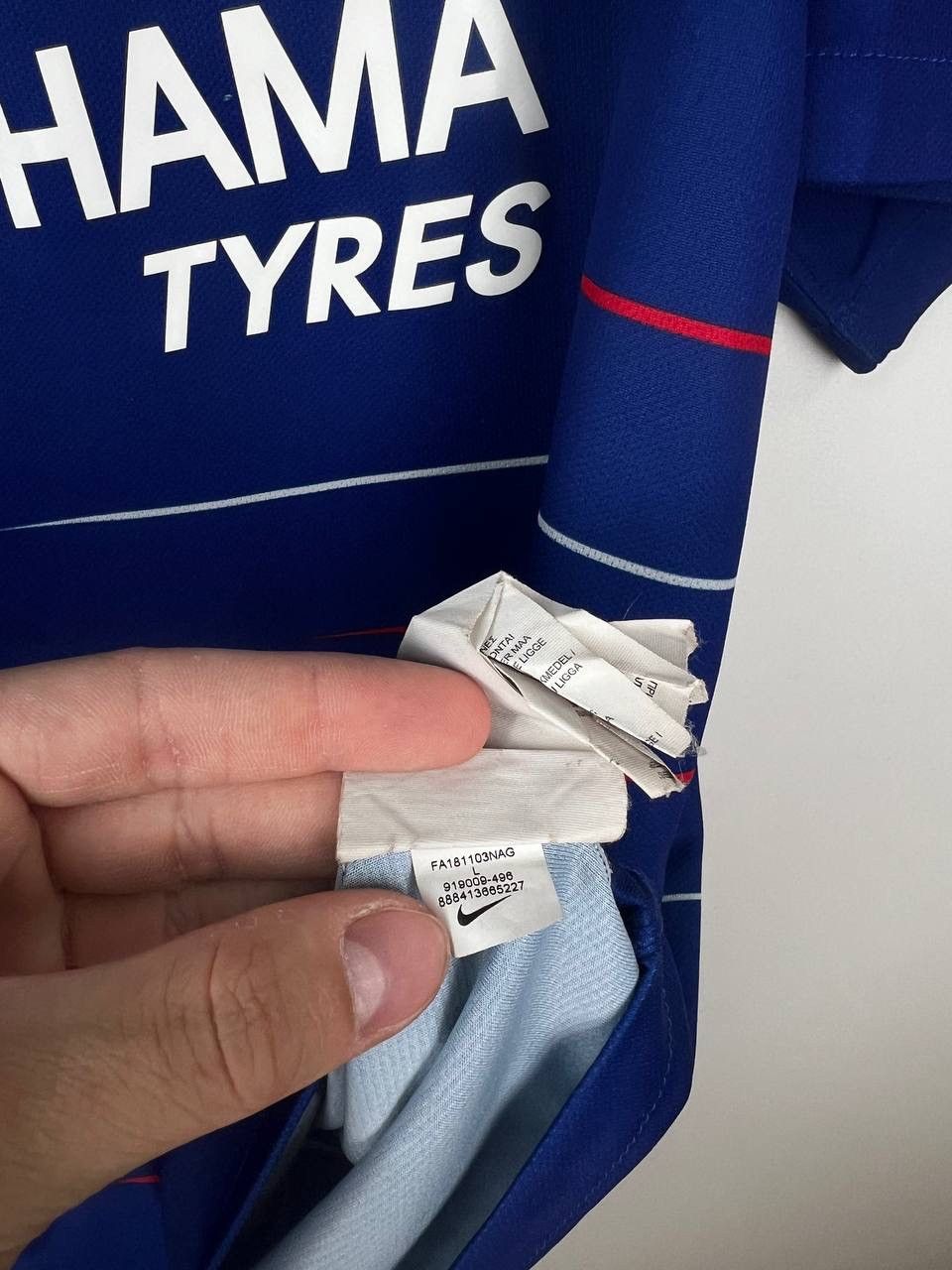 Vintage Chelsea Nike jersey t-shirts size L Size US L / EU 52-54 / 3 - 3 Thumbnail