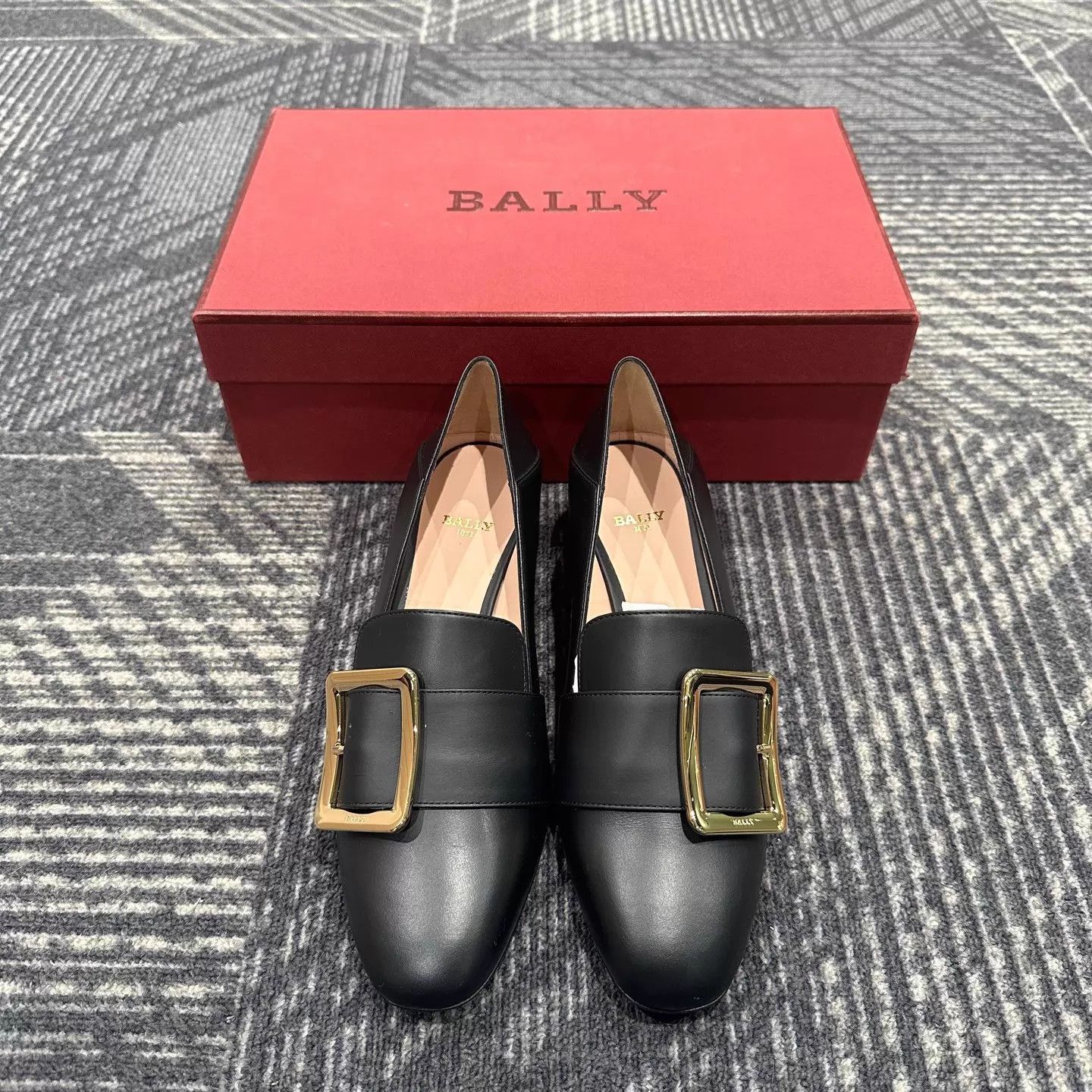 Bally Bally Logo Slip-On Loafers EU 36.5 Size US 6 / IT 36 - 2 Thumbnail