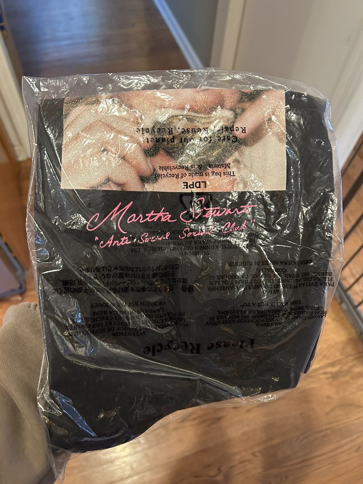 Anti Social Social Club Anti Social Social Club Martha Stewart Oyster tee Size US S / EU 44-46 / 1 - 3 Thumbnail