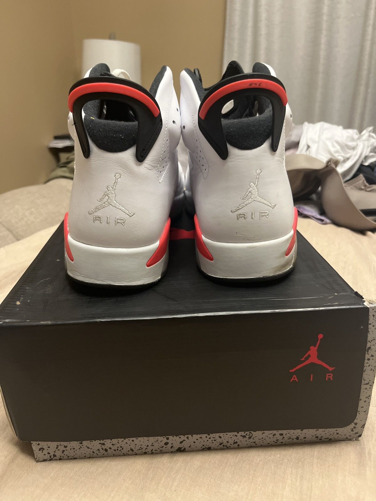 Jordan Brand Air Jordan 6 Retro 'White Infrared' Size US 13 / EU 46 - 3 Thumbnail