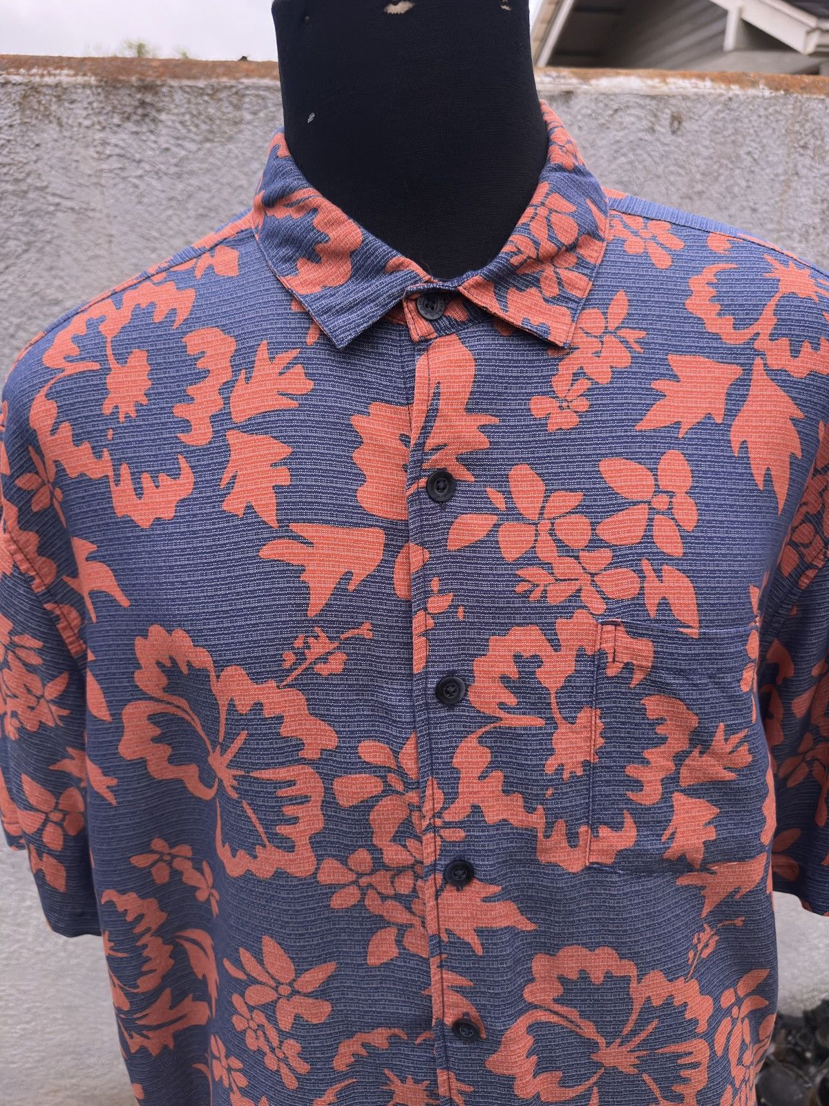 Kahala PreOwned Kahala Hawaiian Print Full Button Red/Blue Men's Size US XL / EU 56 / 4 - 3 Thumbnail