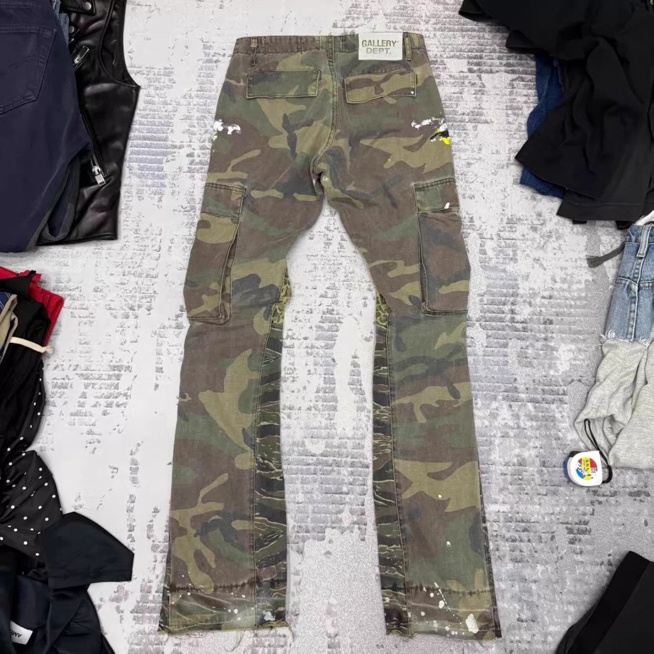 Gallery Dept. GalleryDept Army Green Camo Leopard Print Wide Cargo 28 Size US 28 / EU 44 - 4 Thumbnail
