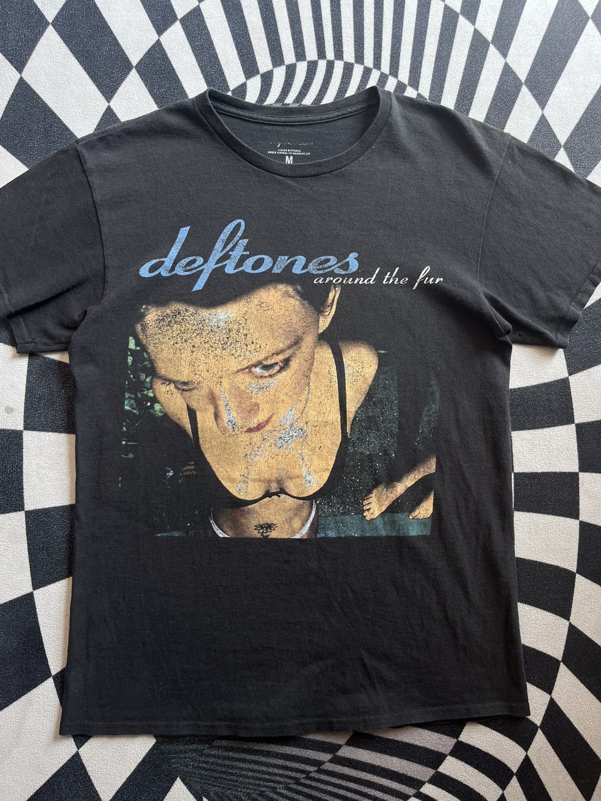 Band Tees Deftones around the fur reprint Album 1997’s Band tshirt Size US M / EU 48-50 / 2 - 3 Thumbnail