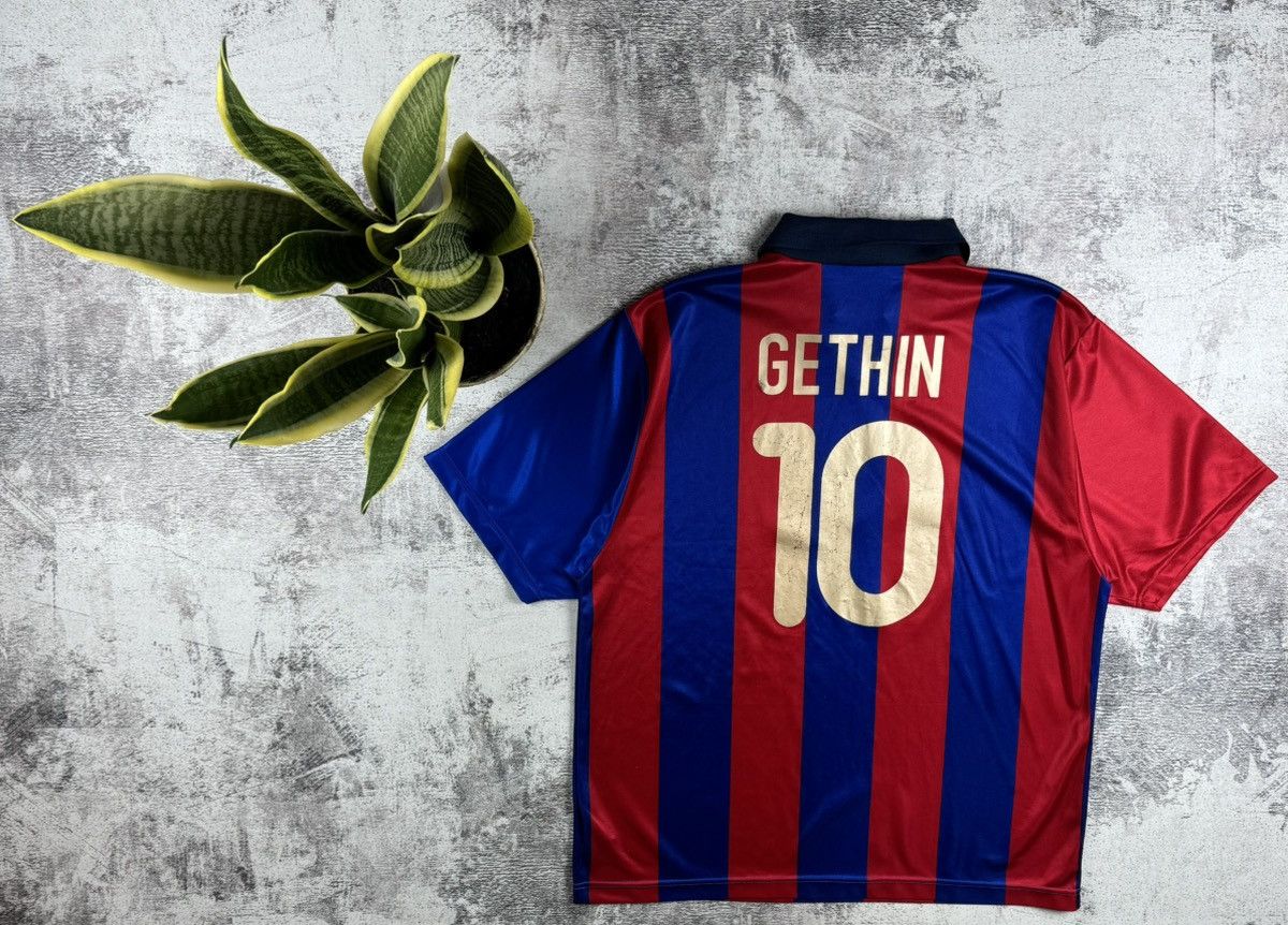 Nike BARCELONA GETHIN 2001/2002 Vintage Nike Soccer Football Football Shirt Jersey Size US L / EU 52-54 / 3 - 2 Thumbnail