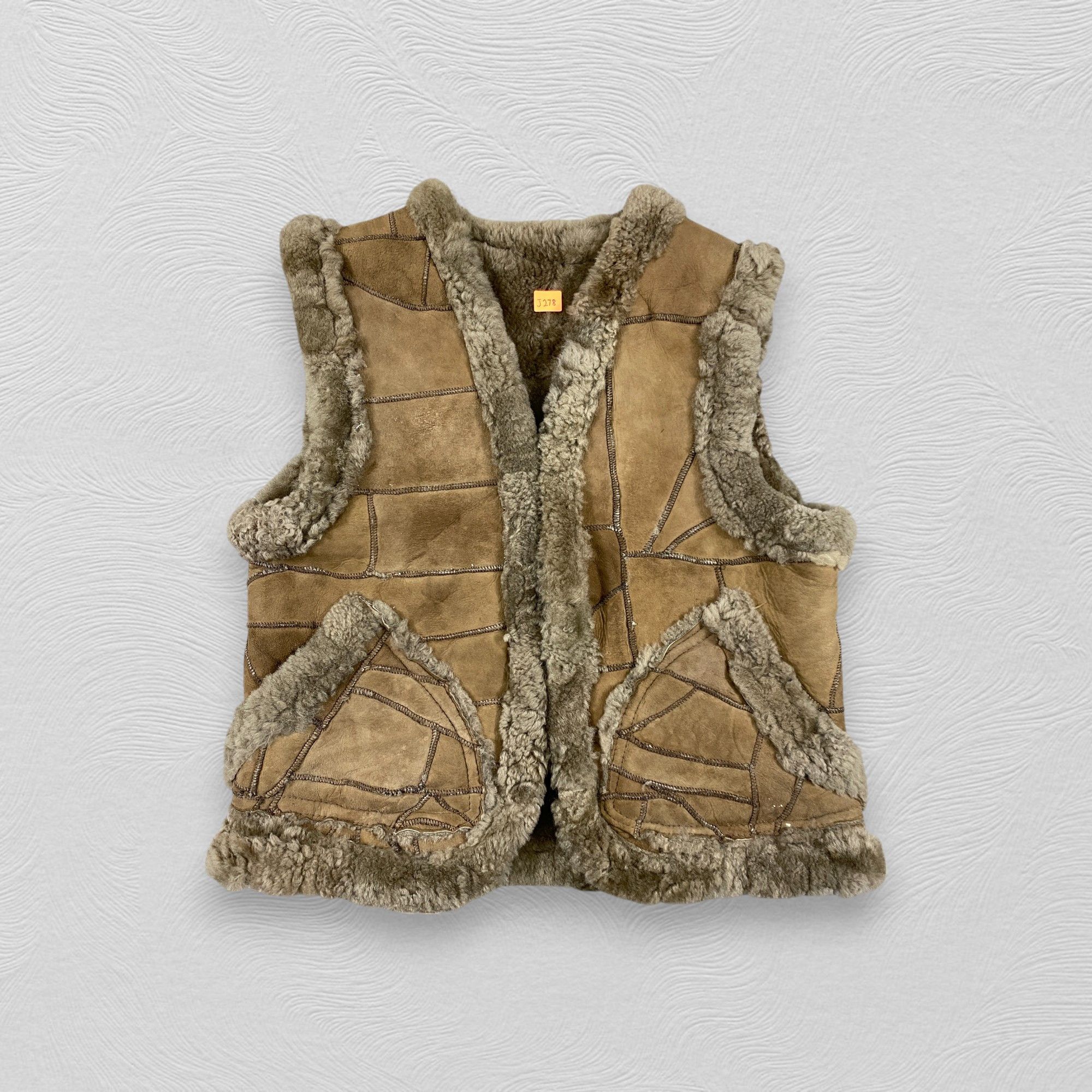 Comme des Garcons Men Vintage Leather Sheepskin japanese Vest -J278 Size US S / EU 44-46 / 1 - 1 Thumbnail