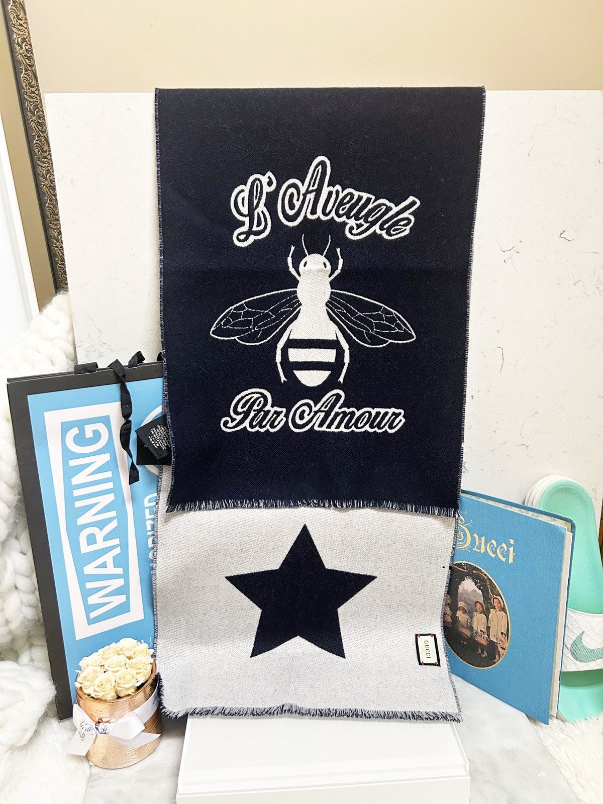 Gucci Authentic Gucci Wool L’ Aveugle Navy Star / Bee Scarf Size ONE SIZE - 4 Thumbnail