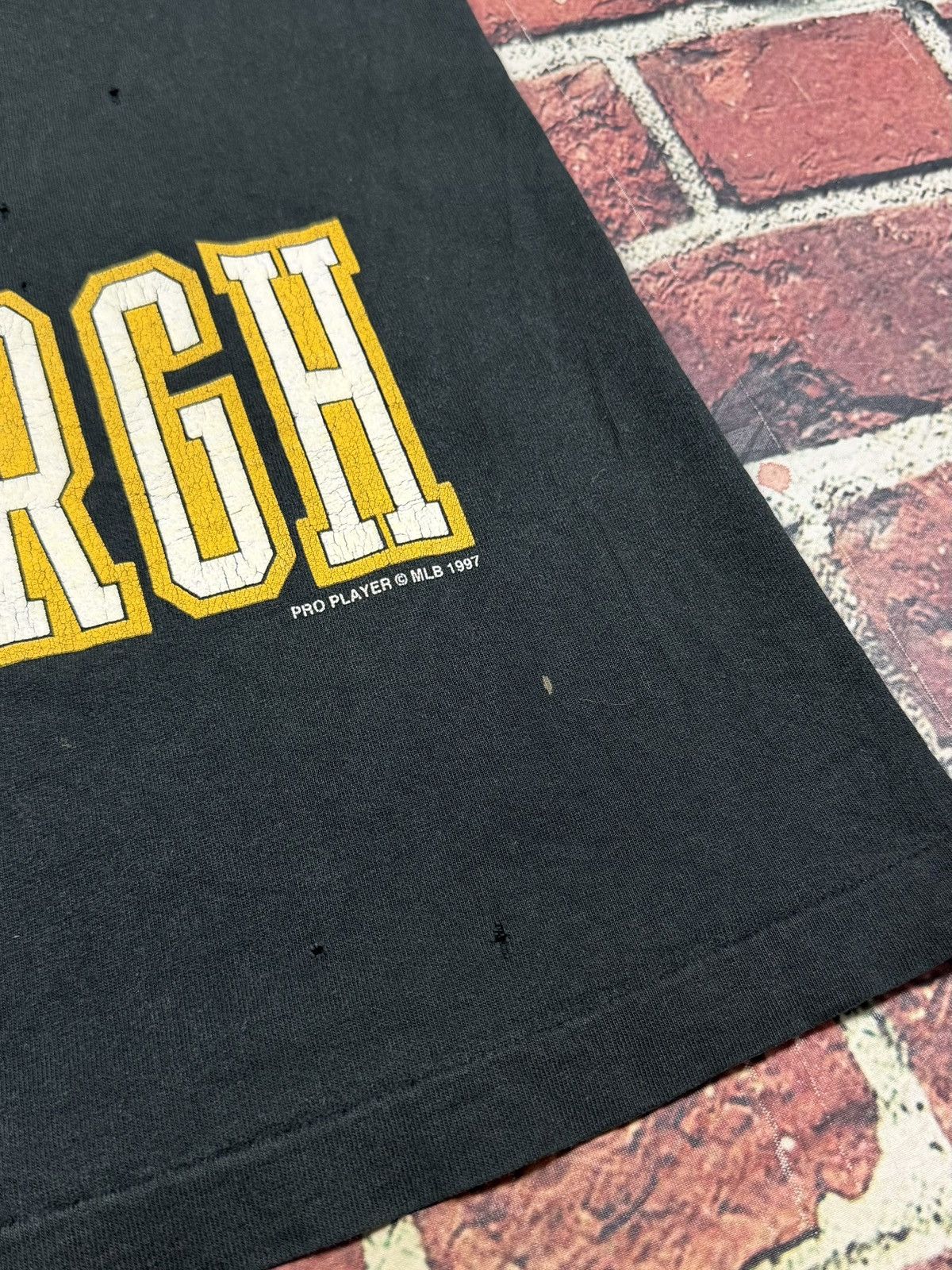 Pro Player Vintage Pittsburgh Pirates T Shirt 1997 AOP Single Stitch Size US XL / EU 56 / 4 - 10 Thumbnail