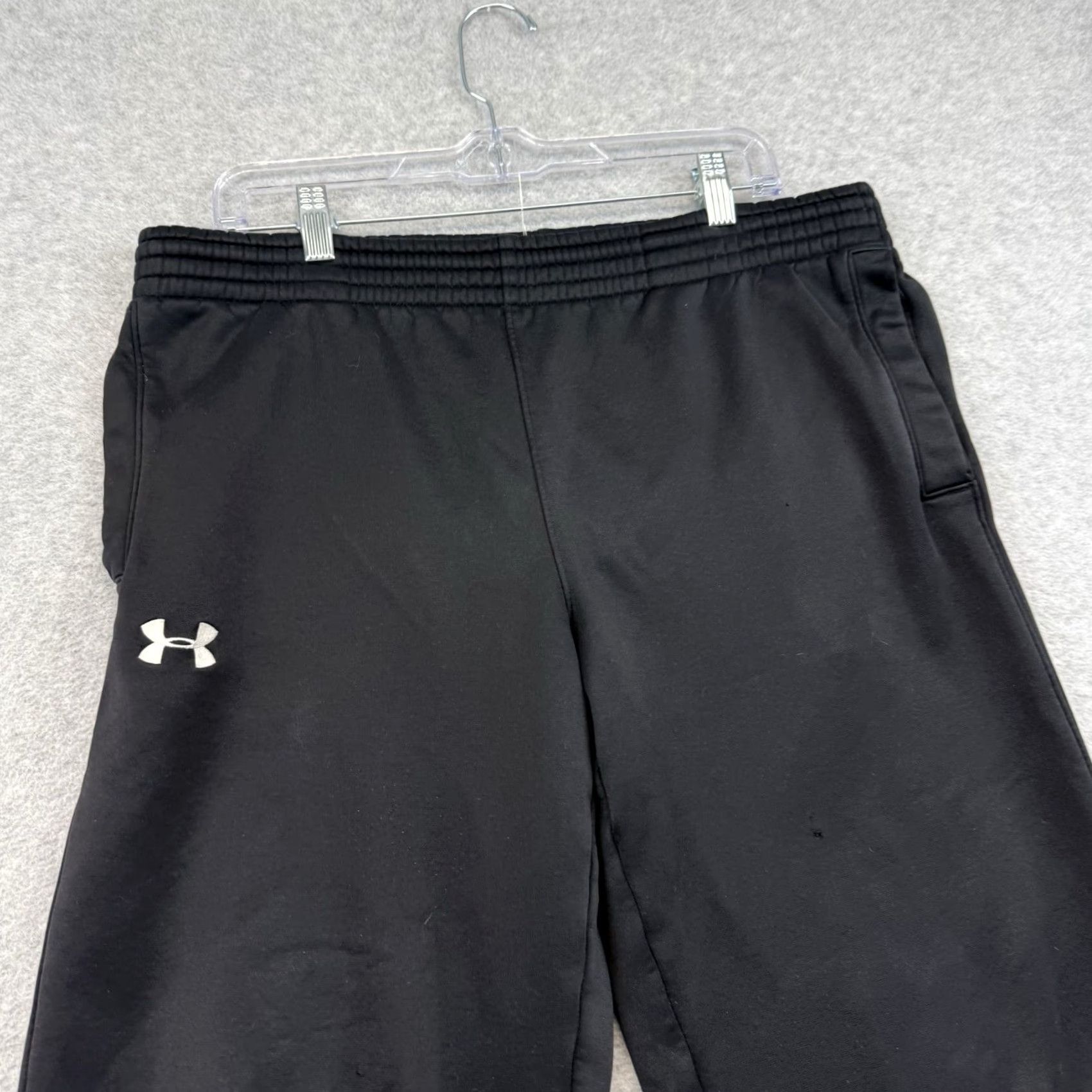 Under Armour Under Armour Track Pants Men’s M Black Athletic Regular Straight Leg Sweatpants - Breathable, Drawstring, Gym & Training Size US 31 - 3 Thumbnail