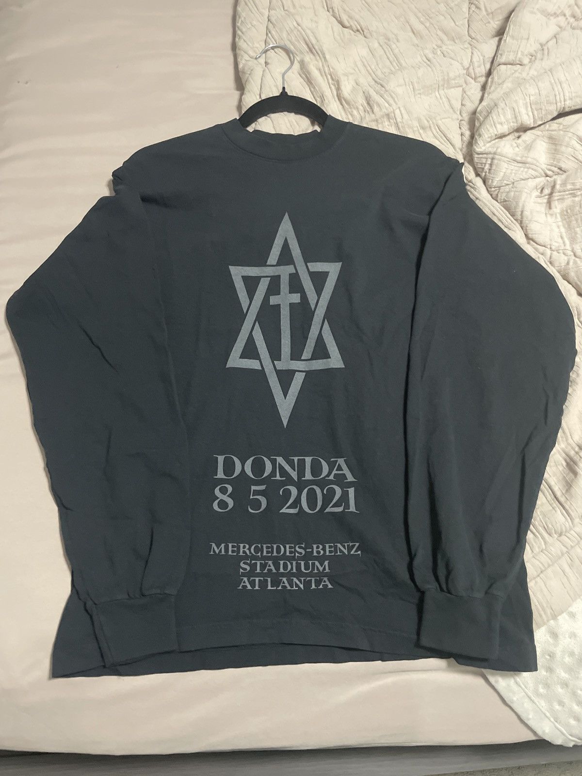 Yeezy Donda 2 Star/Cross long sleeve SAMPLE/UNRELEASED Size US S / EU 44-46 / 1 - 1 Thumbnail