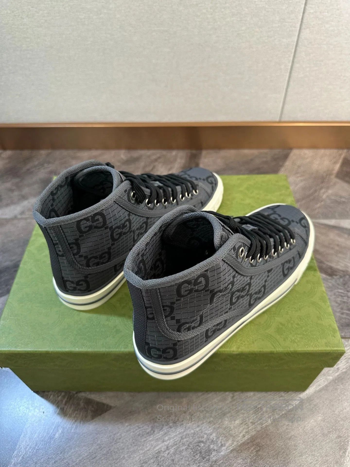 Gucci Gucci 1977 Gray Logo Sneakers. Size US 5.5 / EU 38 - 6 Thumbnail