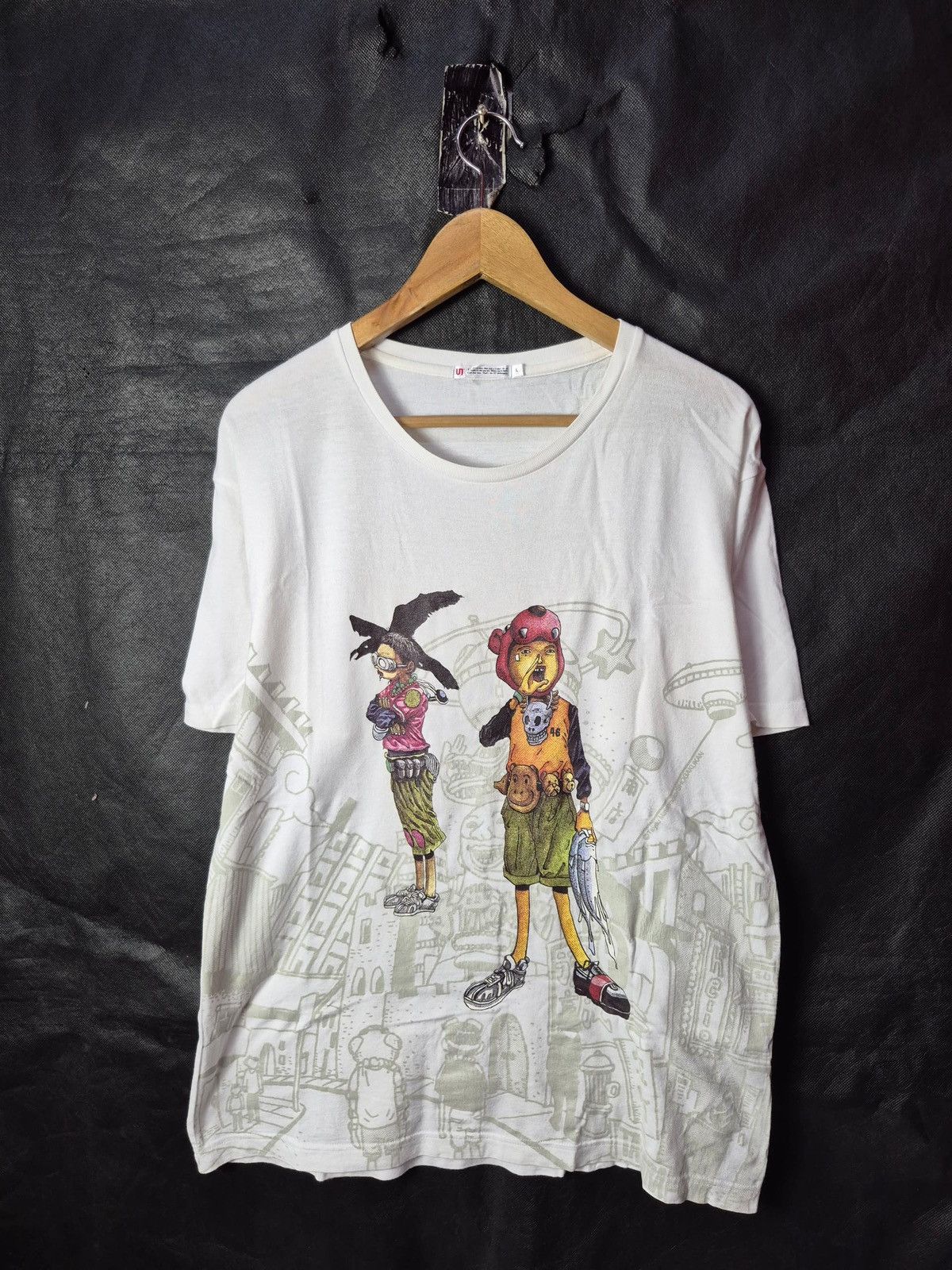 Anime × Japanese Brand × Uniqlo 🔥 Uniqlo Shogakukan Anime Cartoon Art Tee Size US L / EU 52-54 / 3 - 12 Thumbnail