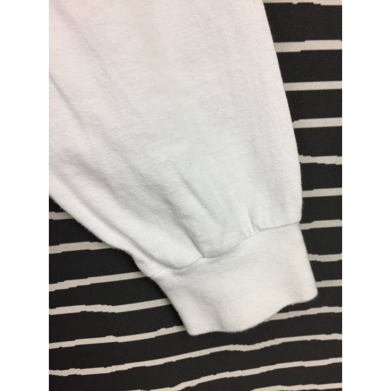 Umbro × Vintage Vtg Umbro Classic Sportswear Center Logo Long Sleeve Tee Size US M / EU 48-50 / 2 - 6 Thumbnail
