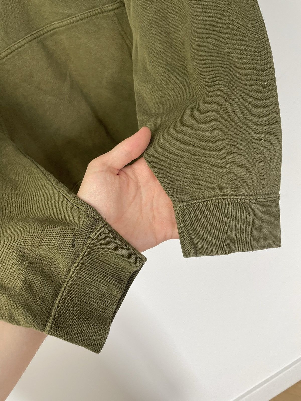 Nike Nike Vintage Y2k Olive Distressed Mini Swoosh Hoodie Rare Size US L / EU 52-54 / 3 - 3 Thumbnail