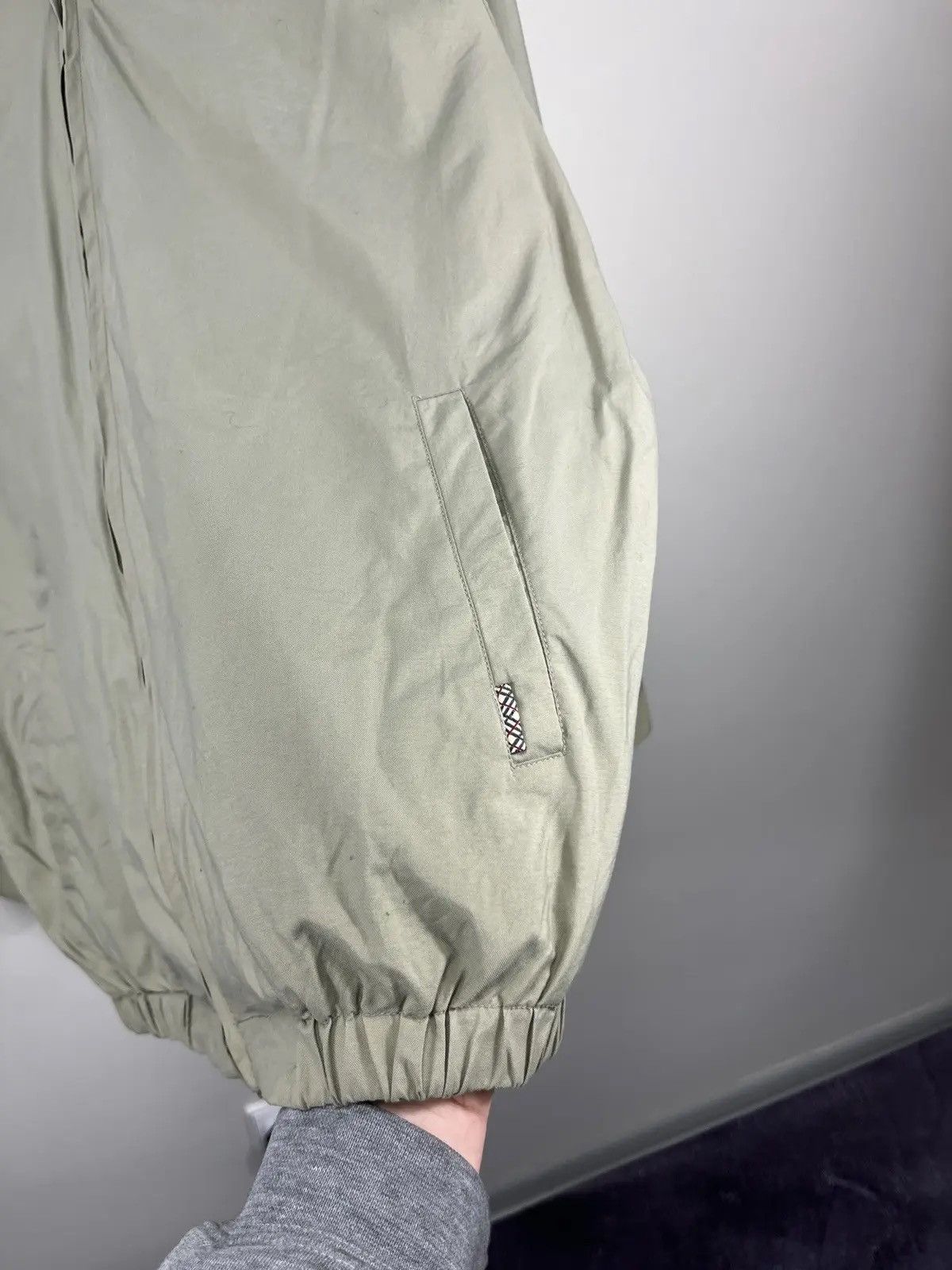 Burberry Vintage Burberry Nova Check Olive Luxury Nylon Jacket Size US M / EU 48-50 / 2 - 5 Thumbnail