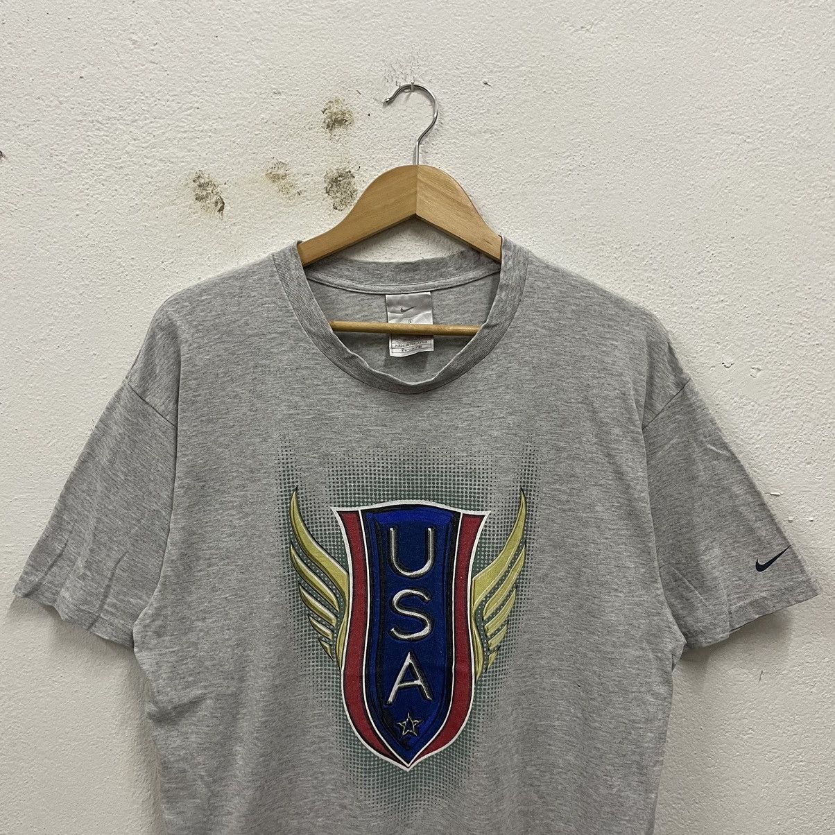 Nike × Vintage 🔥🔥Vintage 90s Nike Swoosh USA Badge Design Skate Tee Size US L / EU 52-54 / 3 - 3 Thumbnail