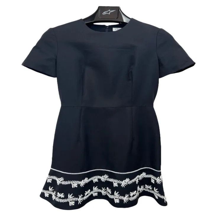 Dior Dior Short Sleeve Embroidered Dress for Women 0079 Size M / US 6-8 / IT 42-44 - 1 Thumbnail