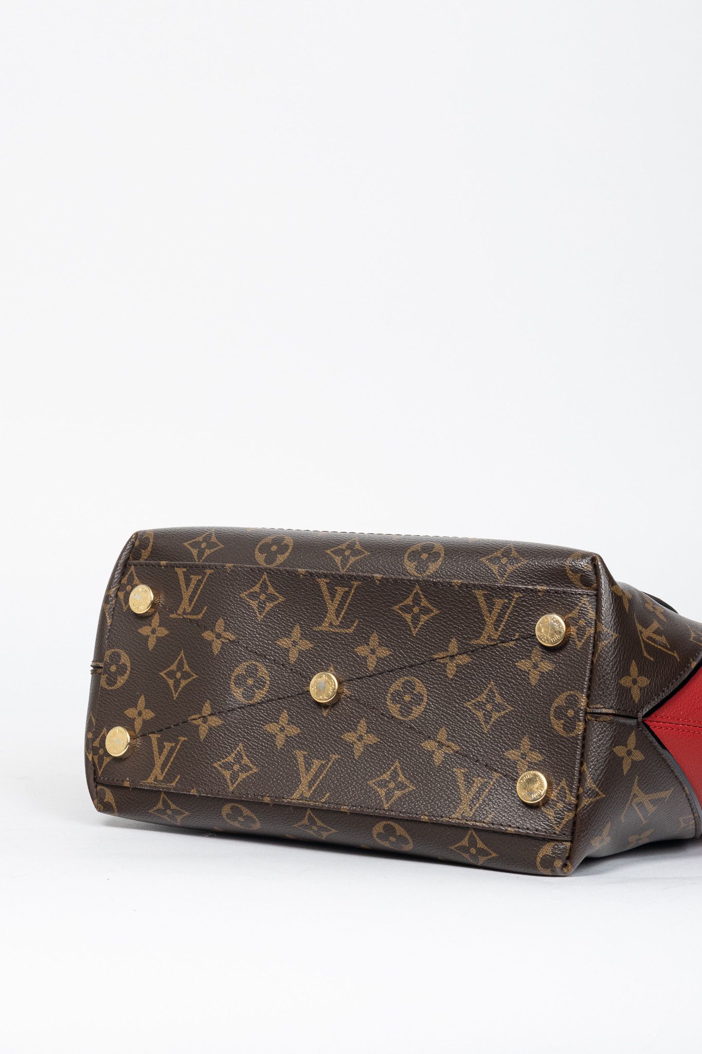 Louis Vuitton Louis Vuitton Majestueux PM Red Monogram Exotique Tote Size ONE SIZE - 5 Thumbnail
