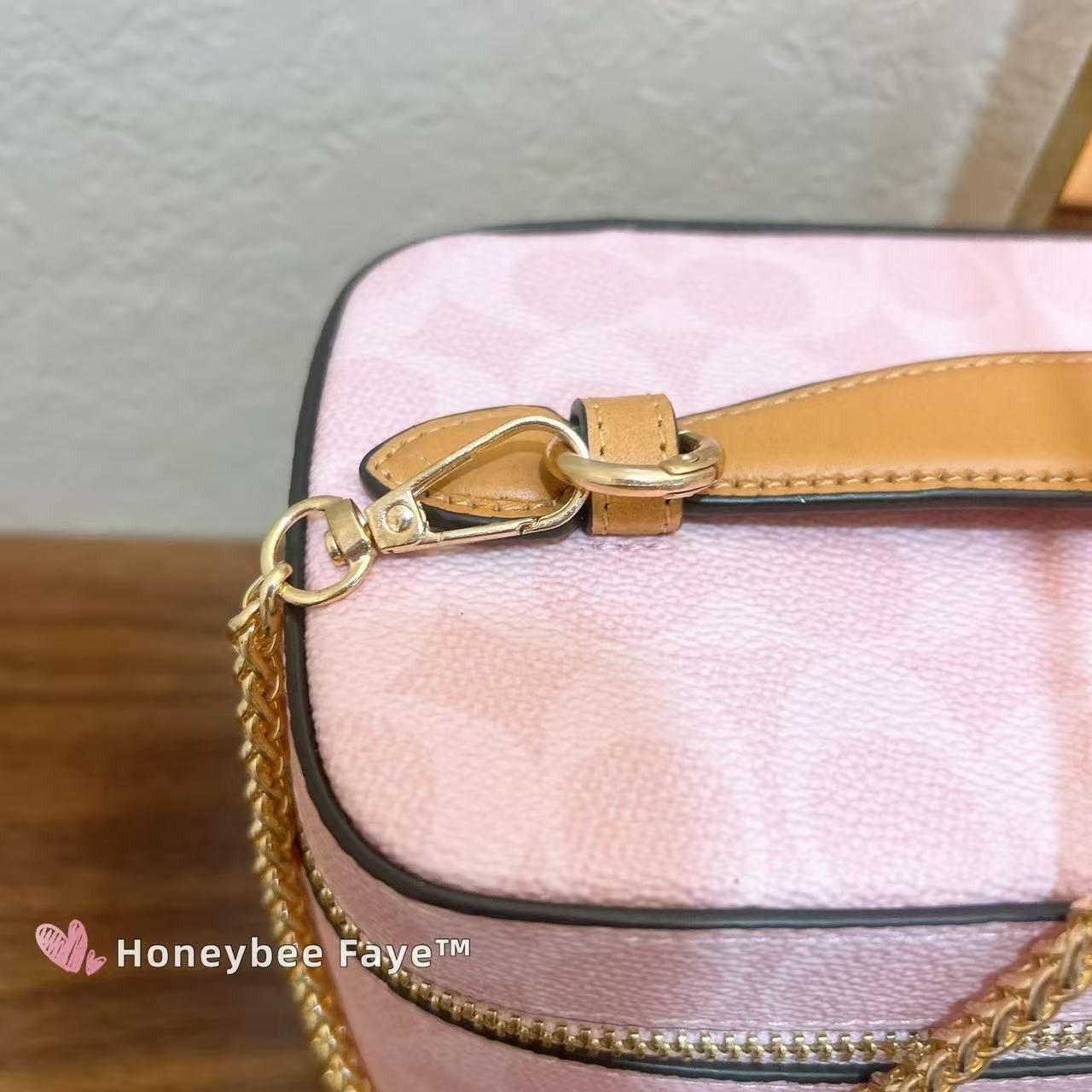 Coach Cosmetic Case In Signature Canvas CEA56 with long crossbody Size ONE SIZE - 6 Thumbnail