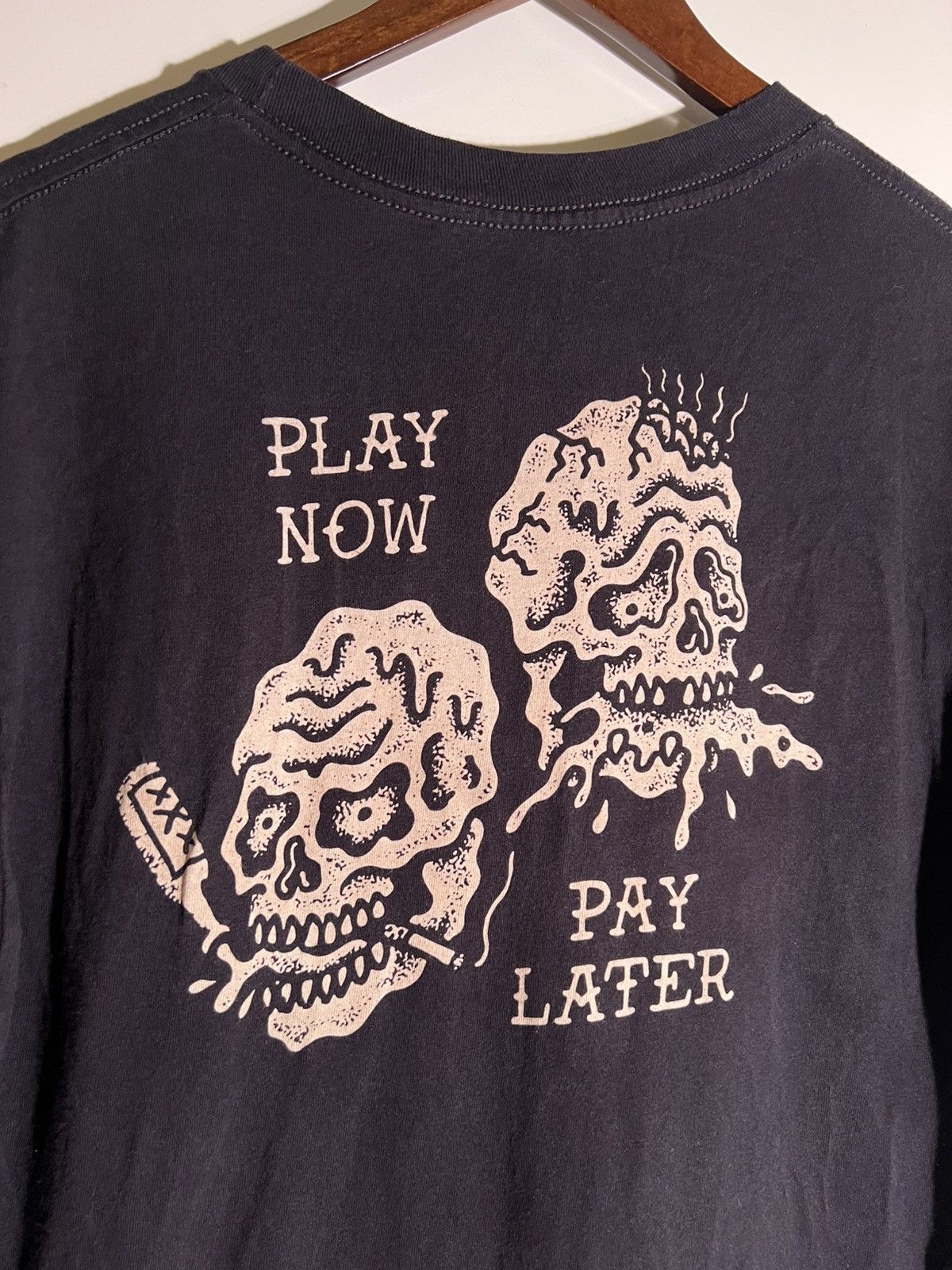 Vintage Y2K 2000’s Style Play Now Play Later Skulls Goth Retro Shirt Size US L / EU 52-54 / 3 - 3 Thumbnail