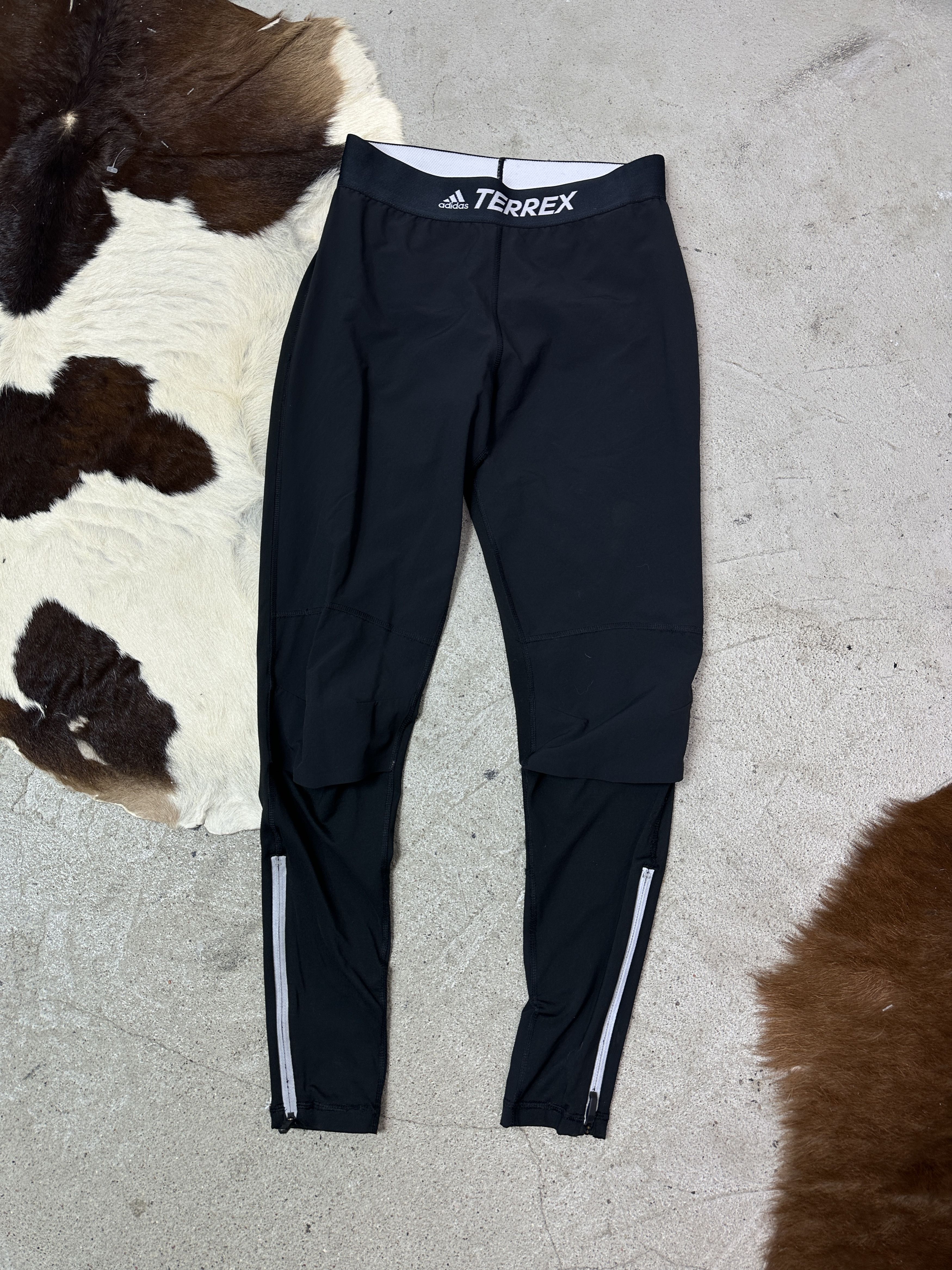 Adidas Vintage Sporty Streetwear Adidas Terrex Leggings Y2K Size 32" / US 10 / IT 46 - 1 Thumbnail