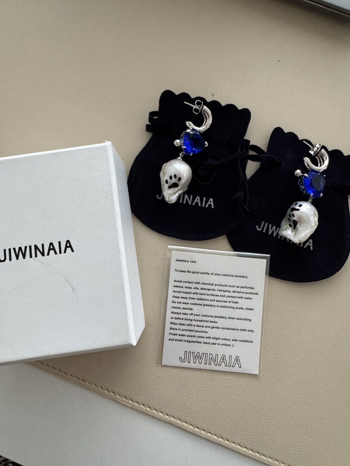 Other Jiwinaia pearl earrings BNWT Size ONE SIZE - 1 Thumbnail