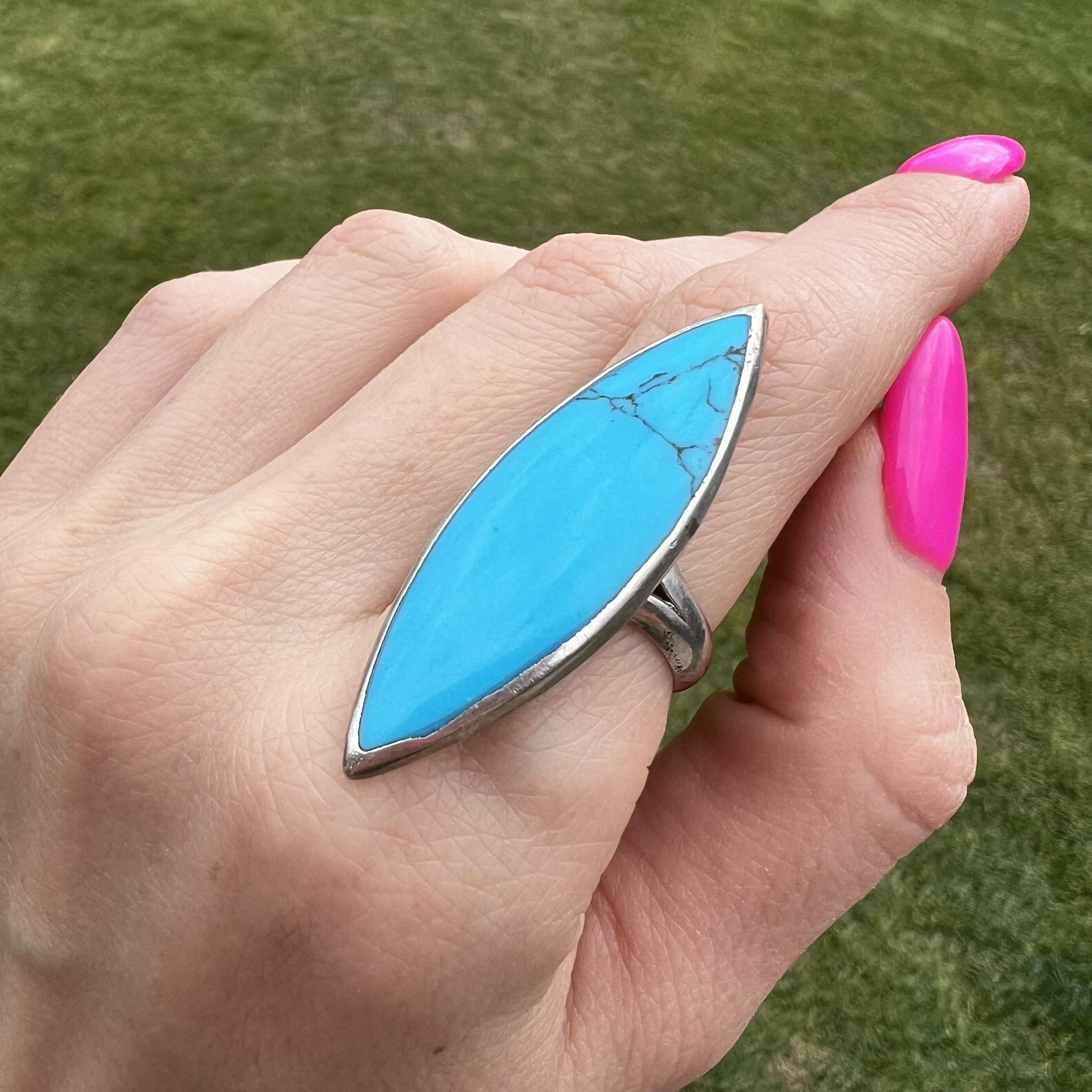 Sterling Silver Big Vintage Sterling Silver 925 Ring Turquoise Stone Size 8 Size ONE SIZE - 6 Thumbnail