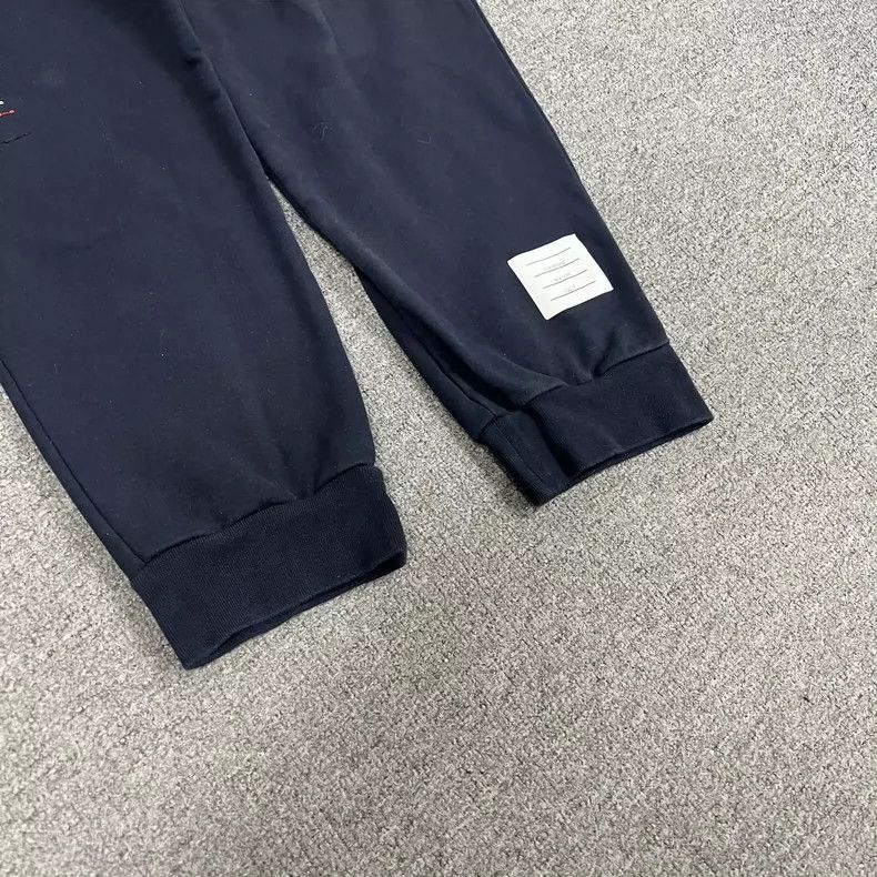 Thom Browne Thom Browne size4 Embroidered casual shorts Size US 29 - 3 Thumbnail