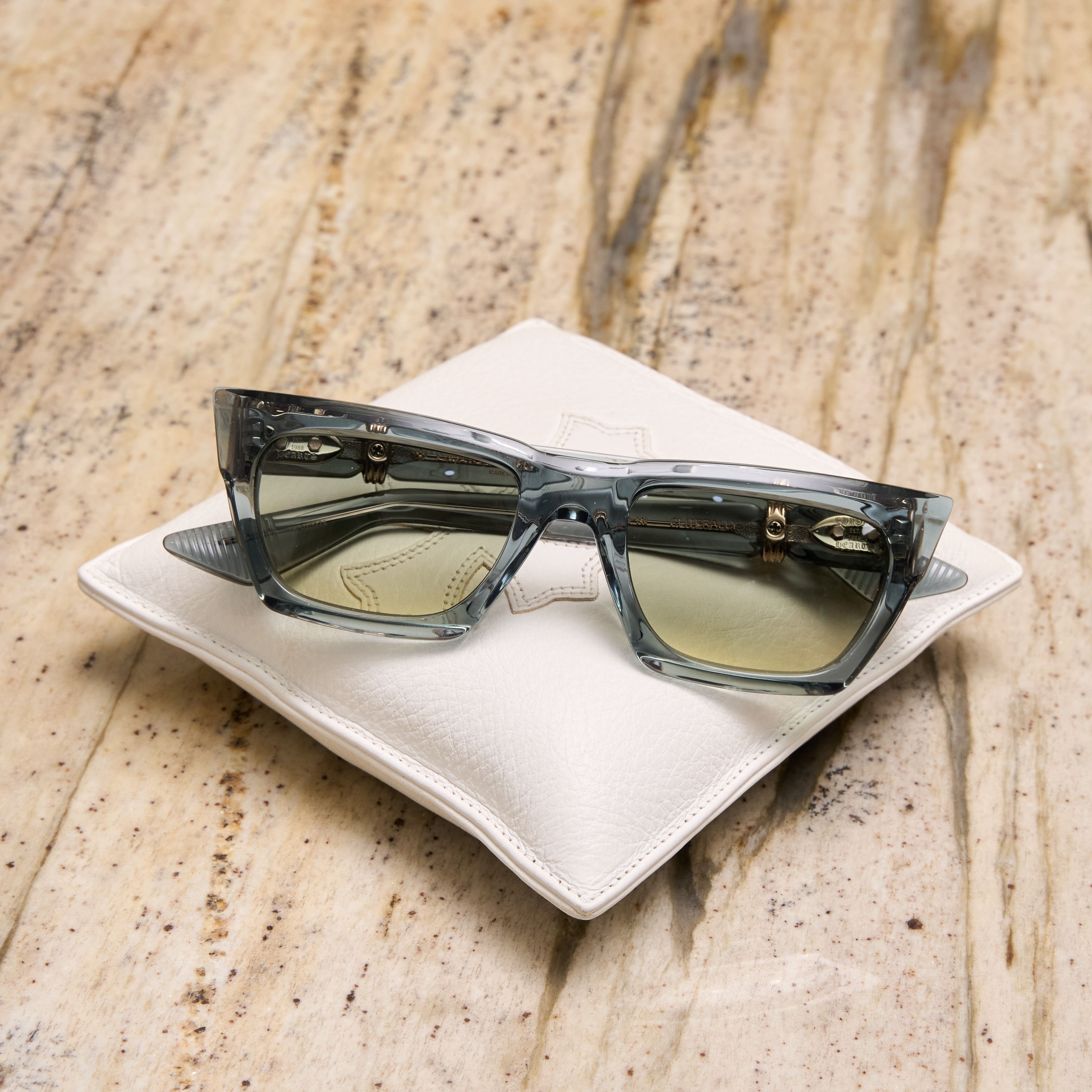【送料&関税込】Chrome Hearts Cliterally - Slated Sunglasses Chrome Hearts Cliterally - Black / 18k Gold Sunglasses