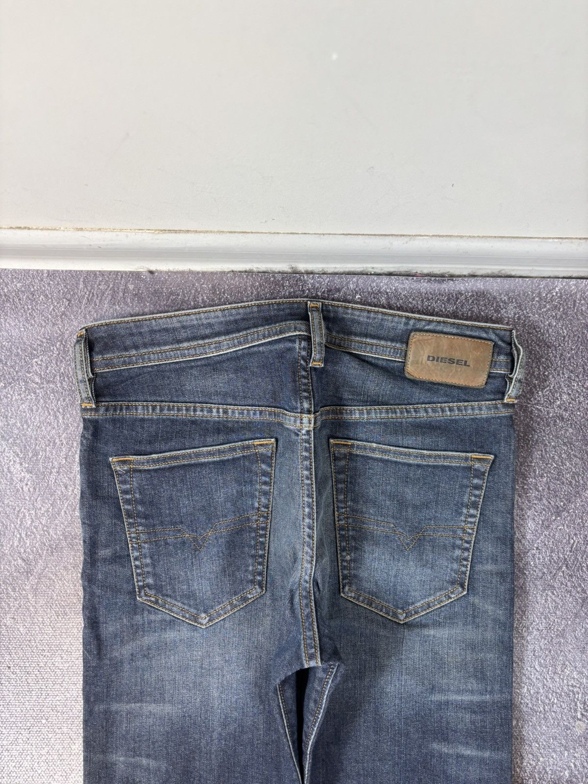 Diesel Diesel Buster Regular Slim Tapered NWT Stretch Denim Jeans Size US 28 / EU 44 - 18 Thumbnail