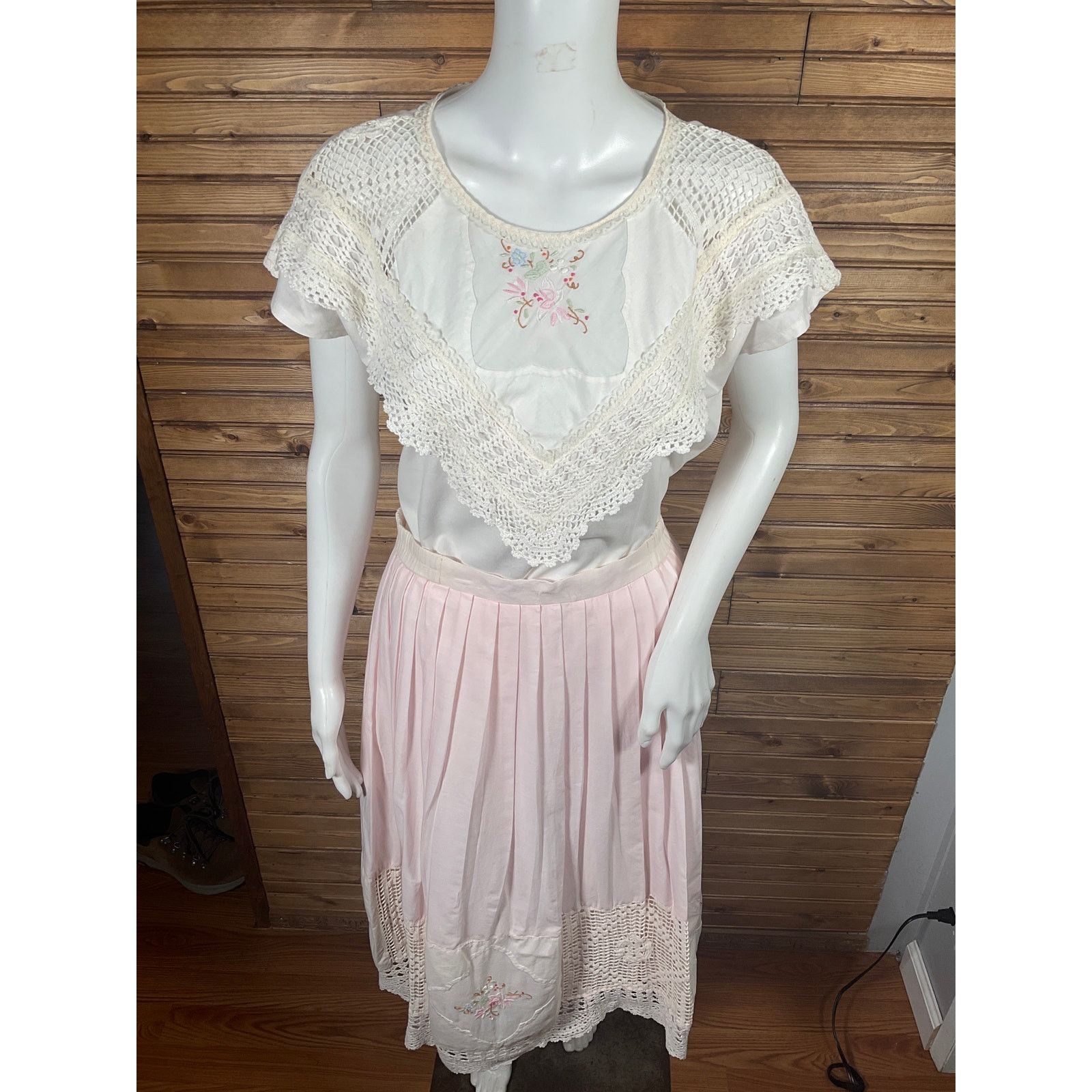 Other Cottagecore Prairie Set Pink and White Lace Embroidery Vtg Size S / US 4 / IT 40 - 4 Thumbnail