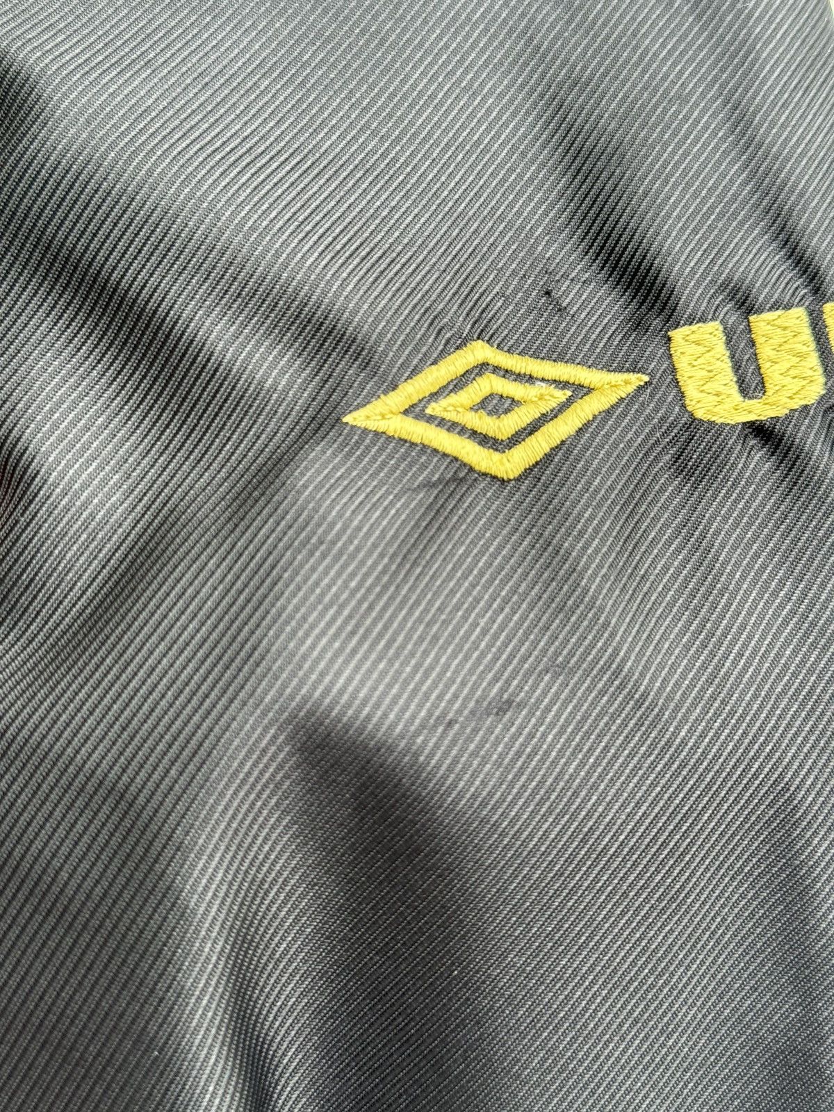 Umbro Manchester United Training Football Jacket Size US M / EU 48-50 / 2 - 12 Thumbnail