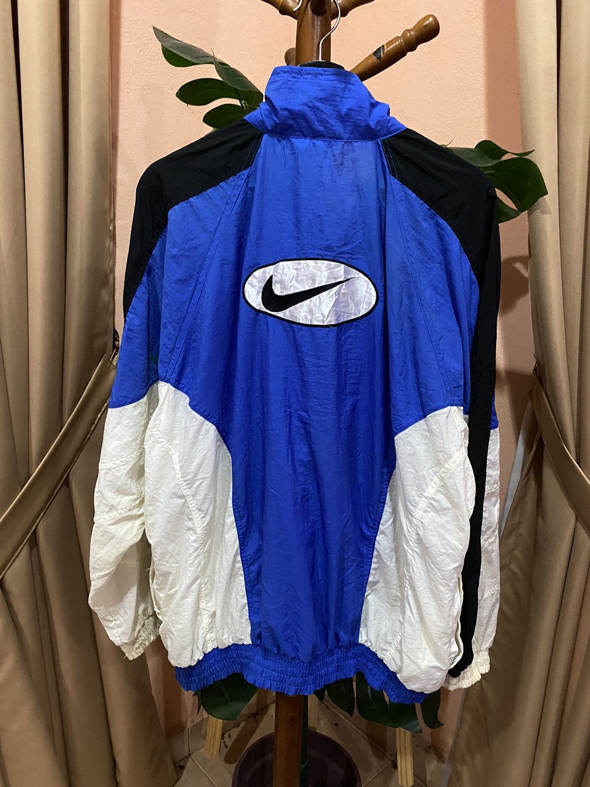 Nike Vintage Nike Windbreaker Jacket | Retro 90s Style Size US L / EU 52-54 / 3 - 1 Thumbnail