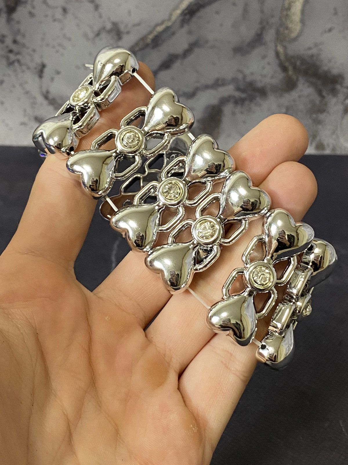 Japanese Brand Vintage Y2K Chunky Heart Bracelet with Rhinestones Size ONE SIZE - 5 Thumbnail
