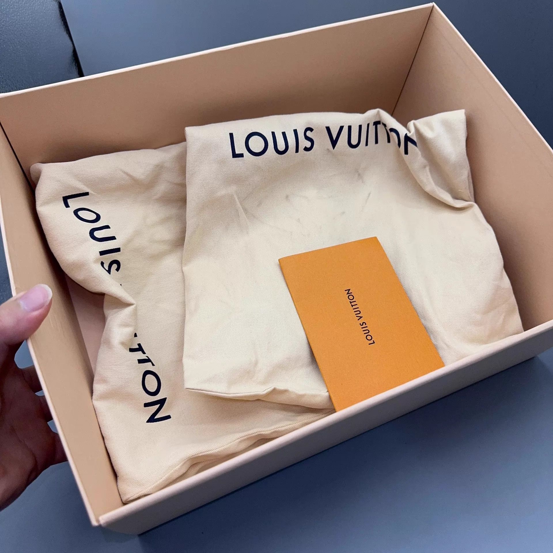 Louis Vuitton LOUIS VUITTON Trainer White 39.5 Size US 6.5 / EU 39-40 - 8 Thumbnail