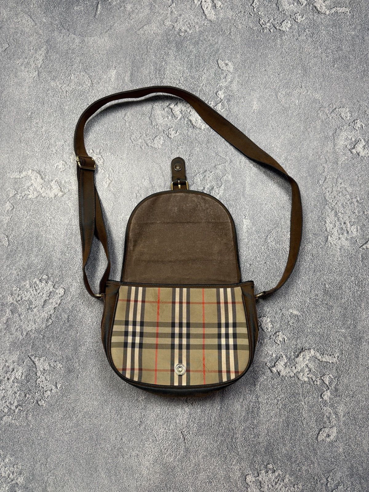 Burberry Vintage Burberrys Monogram Crossbody Bag Size ONE SIZE - 5 Thumbnail