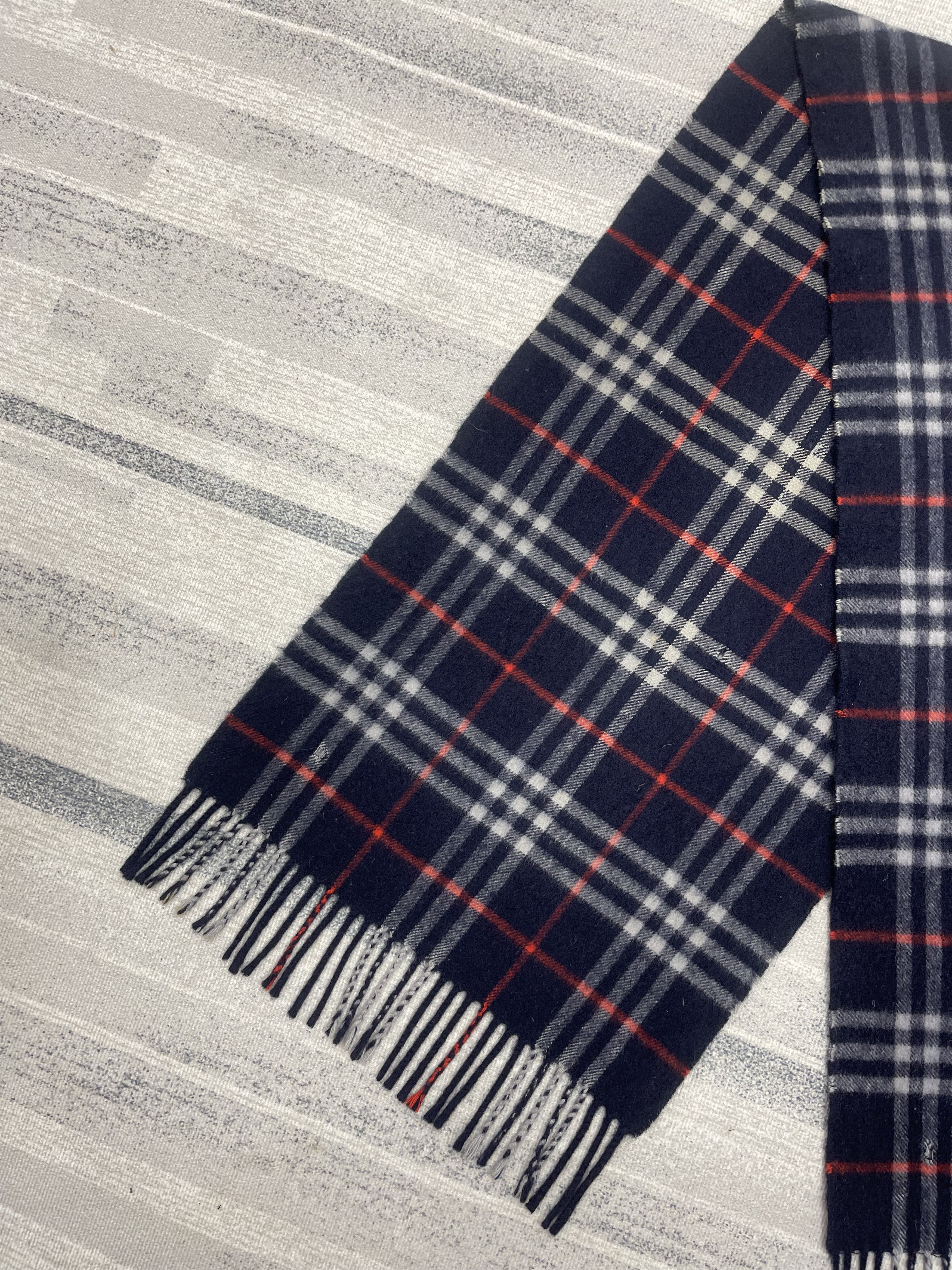 Burberry Vintage Burberrys Checkered Muffler Scarf - 6232 Size ONE SIZE - 6 Thumbnail