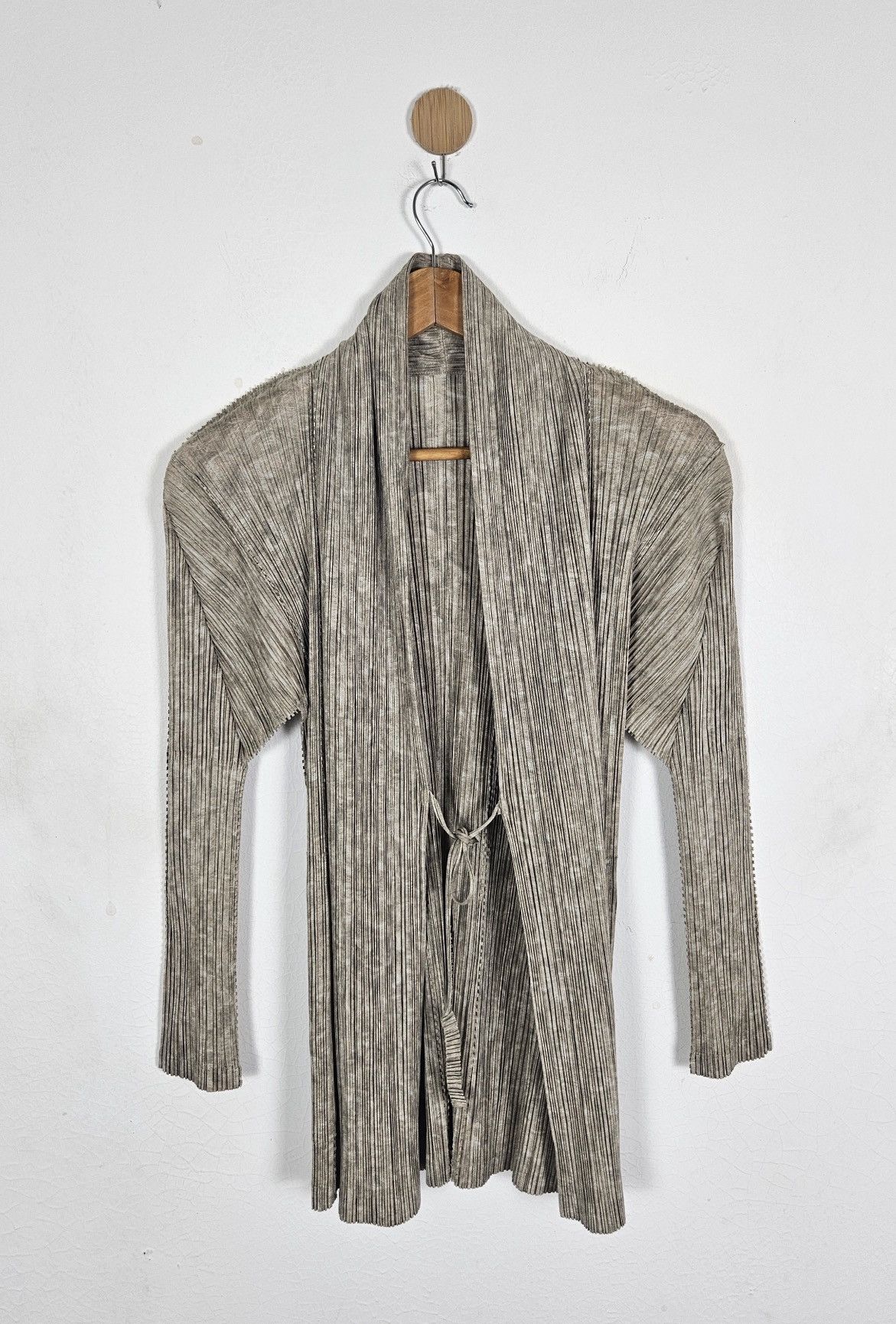 Pleats Please Issey Miyake Pleats Please Issey Miyake khaki pleated cardigan Size S / US 4 / IT 40 - 1 Thumbnail