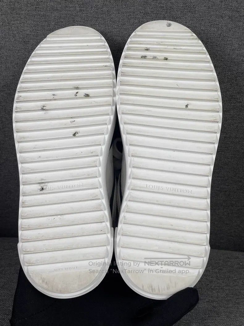 Louis Vuitton Louis Vuitton Black and white embossed casual board shoes Size US 5 / IT 35 - 9 Thumbnail