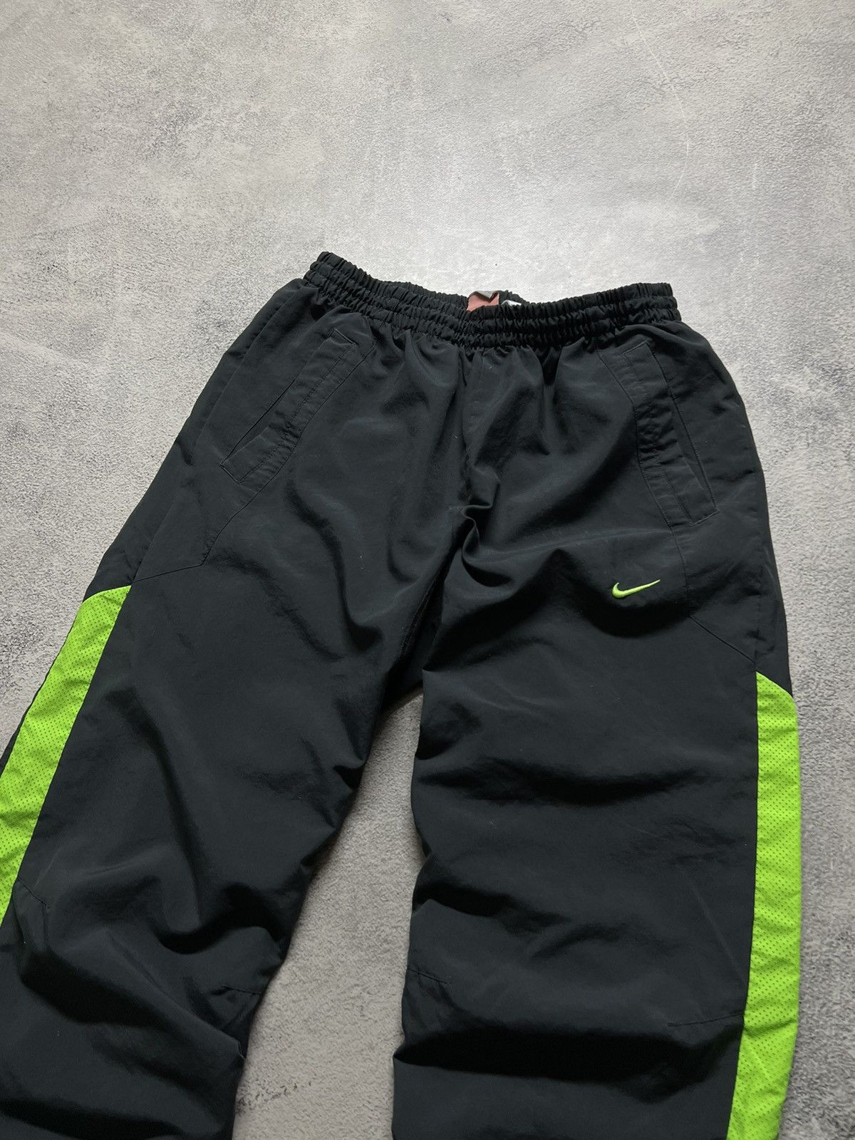 Nike × Vintage Vintage Y2k Nike 🩶 Nylon Mini Swoosh Pants 00’s Size US 32 / EU 48 - 5 Thumbnail