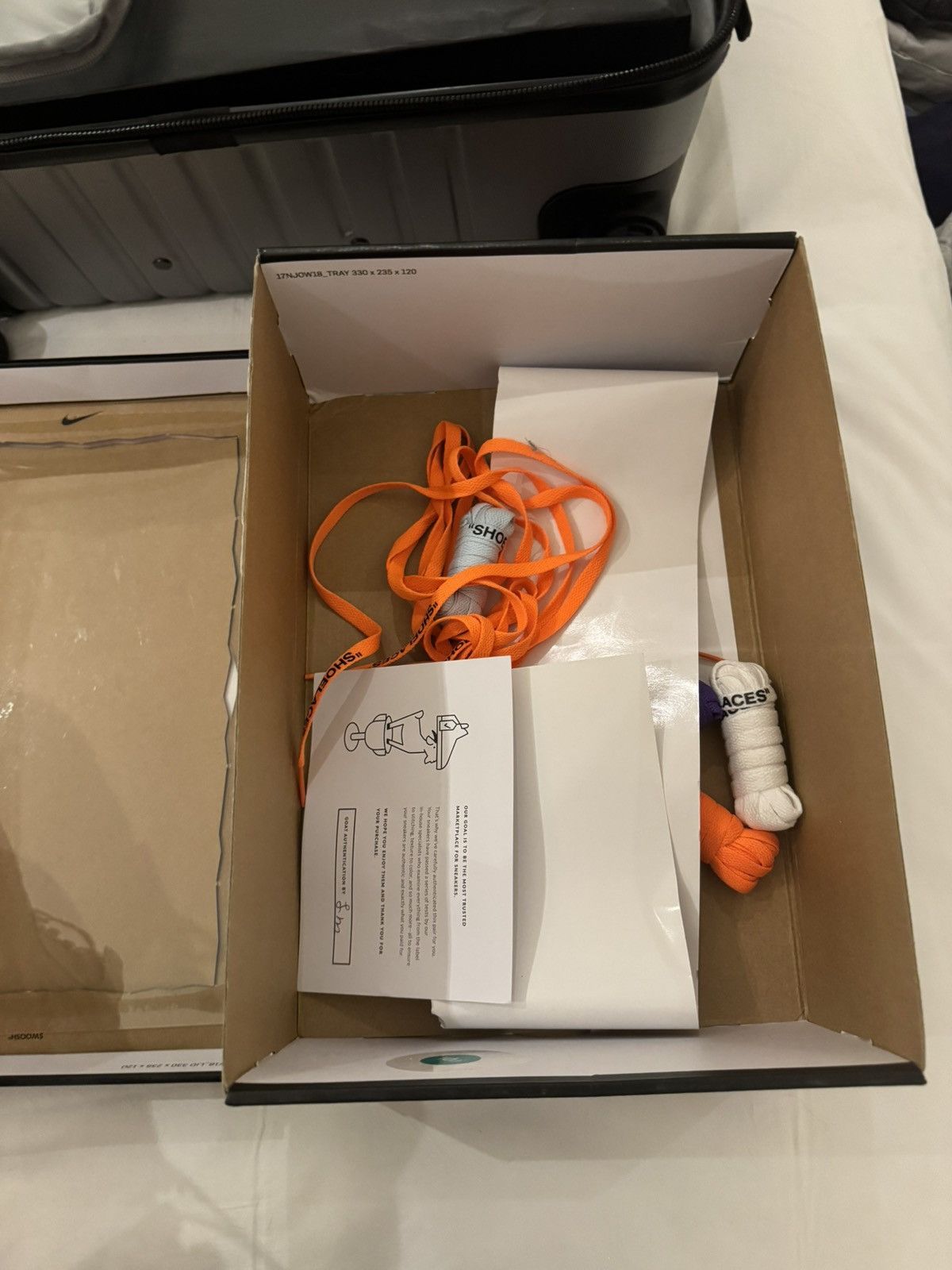 Nike × Off-White Off-White x Air Jordan 1 ‘OG White’ Euro Size US 9.5 / EU 42-43 - 9 Thumbnail