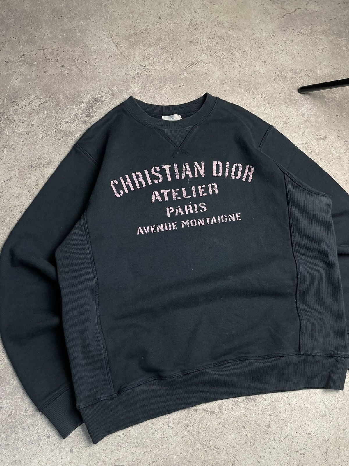 Christian Dior Monsieur Christian Dior Atelier Paris Graphic Sweatshirt Size Medium Size US M / EU 48-50 / 2 - 3 Thumbnail