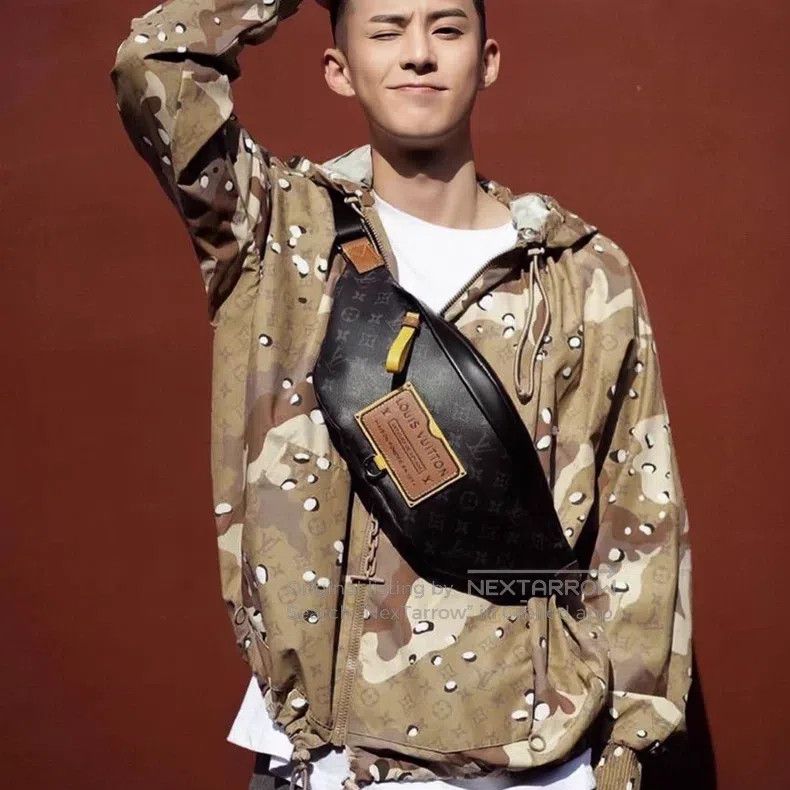 Louis Vuitton Louis Vuitton Camo full print zipper jacket Size US M / EU 48-50 / 2 - 6 Thumbnail