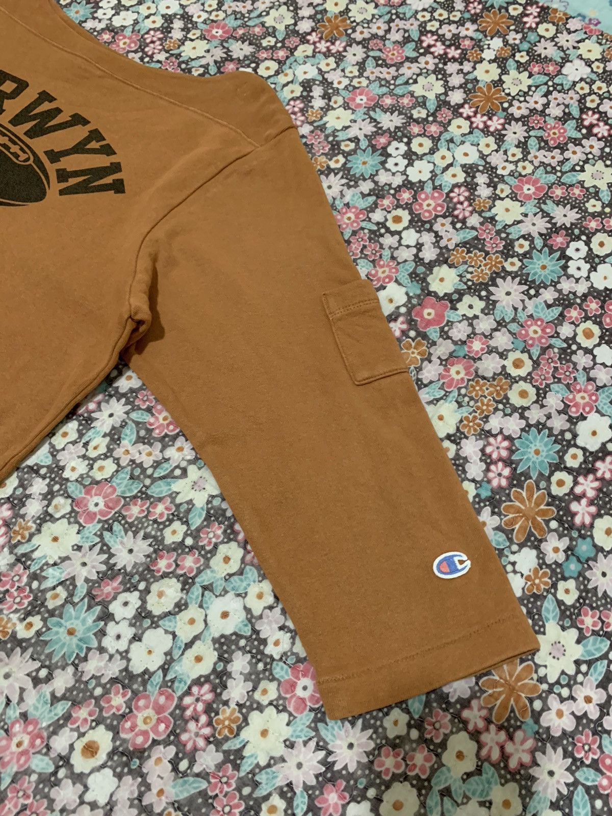 Champion Vintage Champion Football Graphic 3/4 Sleeve Size US L / EU 52-54 / 3 - 2 Thumbnail
