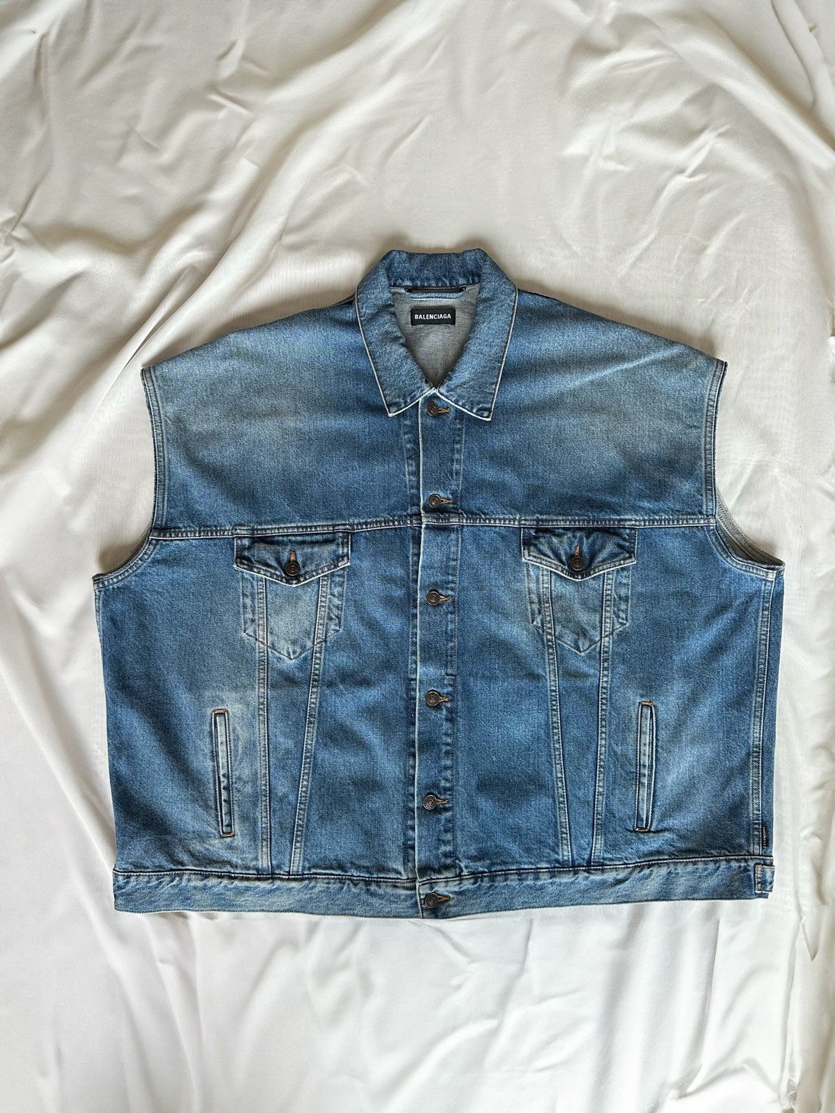 Balenciaga Balenciaga AW18 Hybrid Denim Vest Size US S / EU 44-46 / 1 - 1 Thumbnail