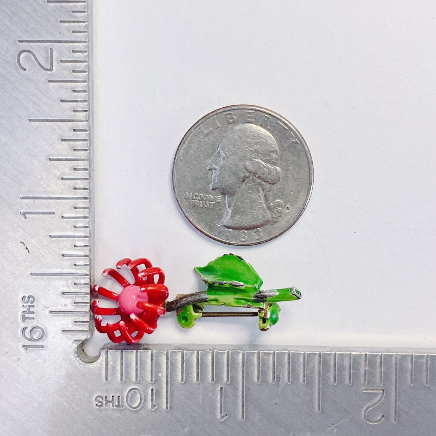 Vintage VTG Tiny Brooch Red Enameled Flower Small Mid Century Pin Size ONE SIZE - 8 Thumbnail