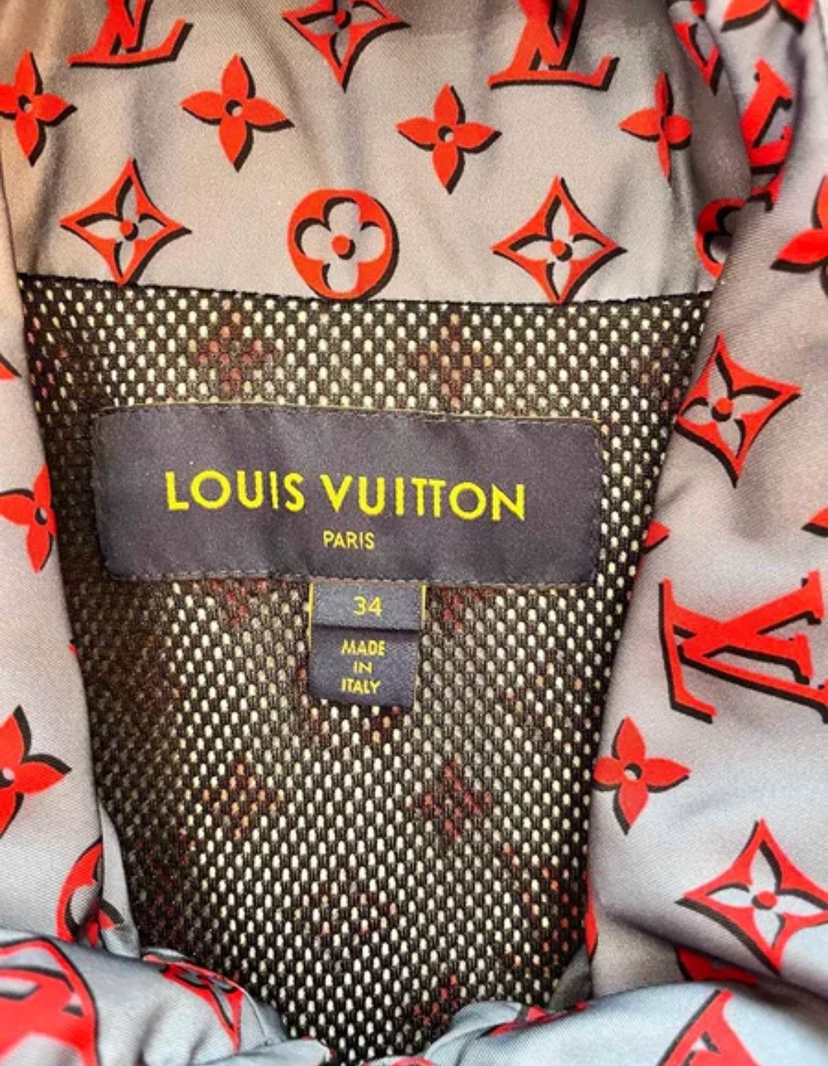 Louis Vuitton Louis Vuitton LV Logo Full Print Long Sleeve Jacket Size US S / EU 44-46 / 1 - 4 Thumbnail