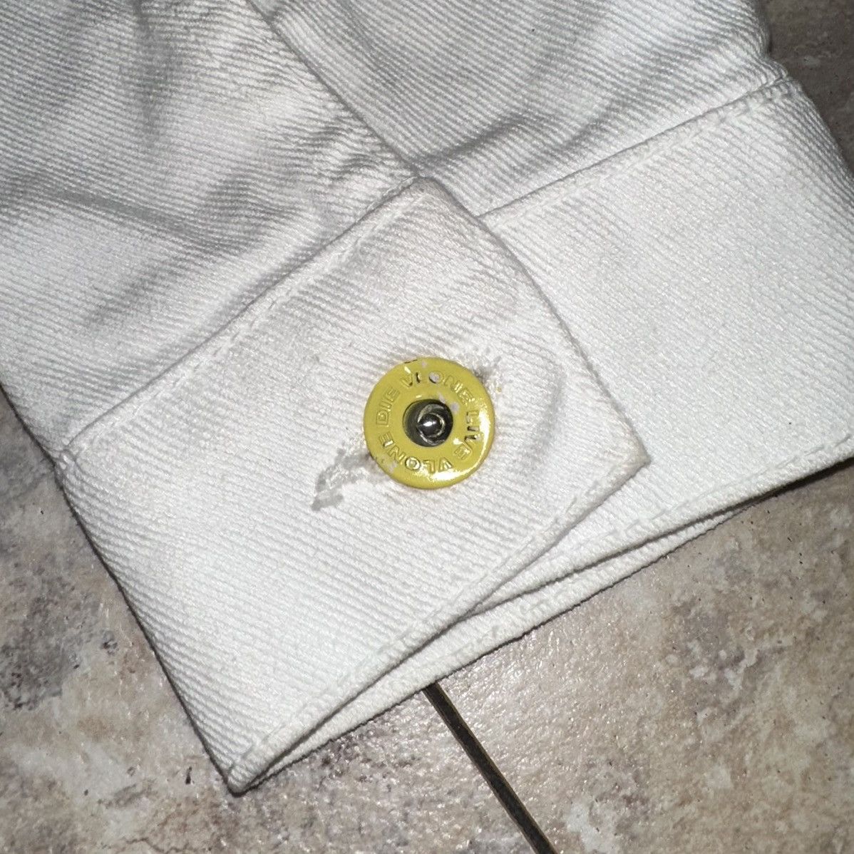 Vlone 1/1 VLONE Friends Sample White Denim Jacket Yellow Size XL Size US XL / EU 56 / 4 - 10 Thumbnail