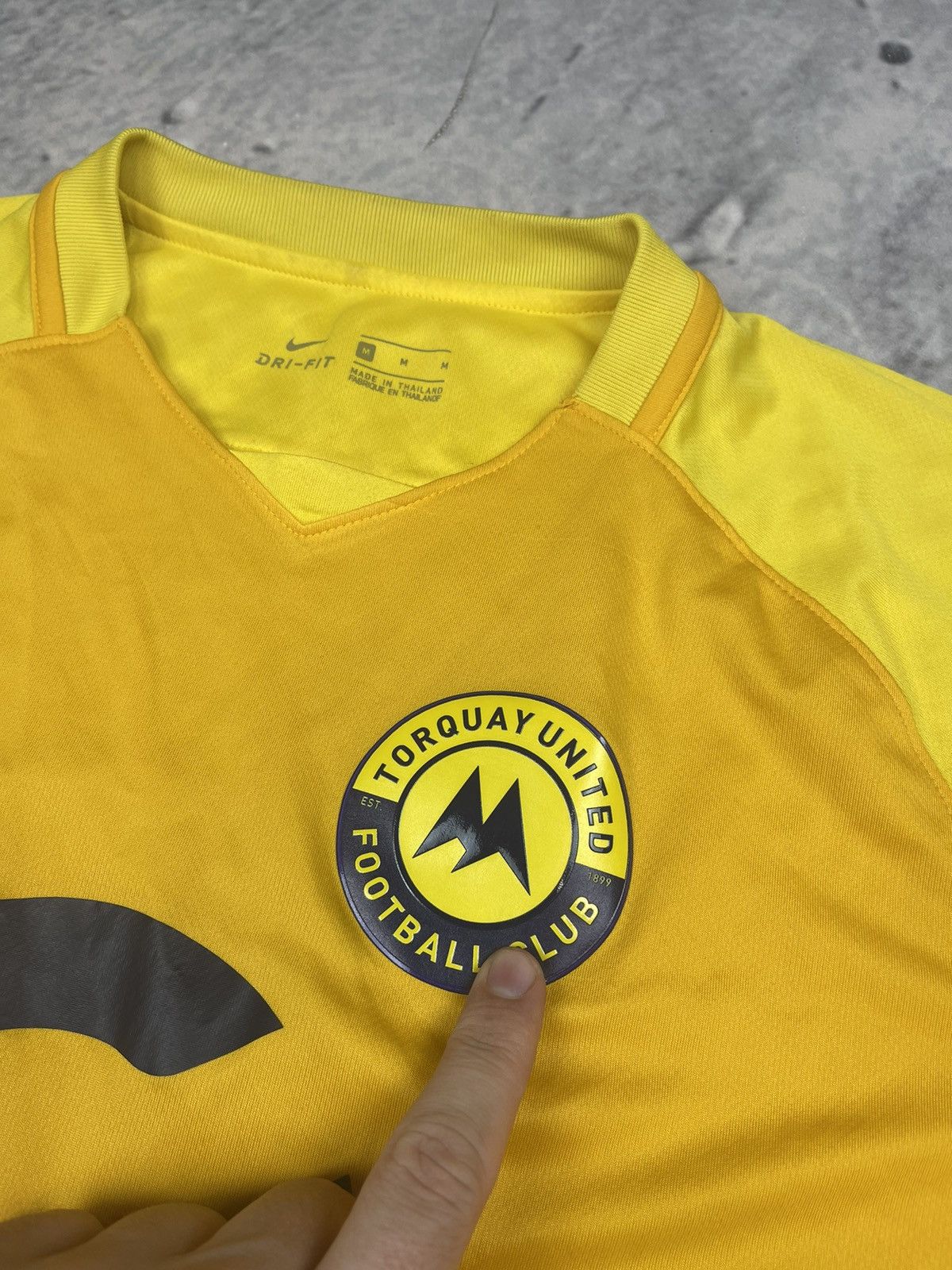 Vintage Nike Jersey Yellow Torquay United Football Club Size US M / EU 48-50 / 2 - 6 Thumbnail